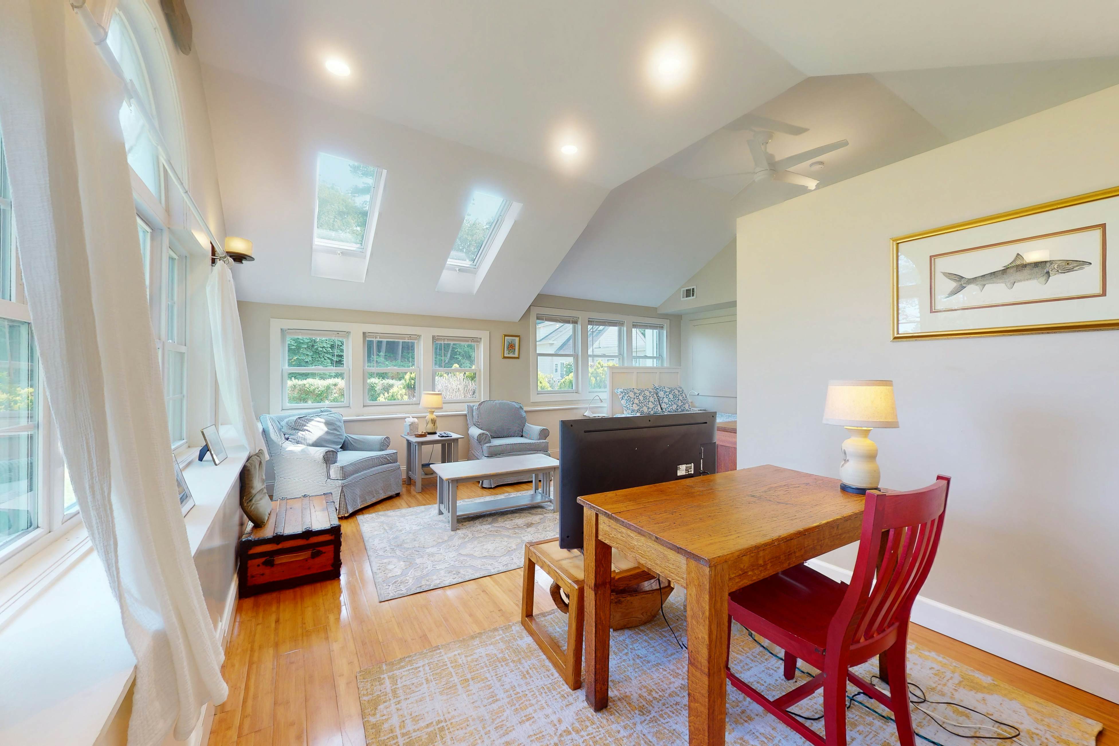 Garden Cottage By The Sea