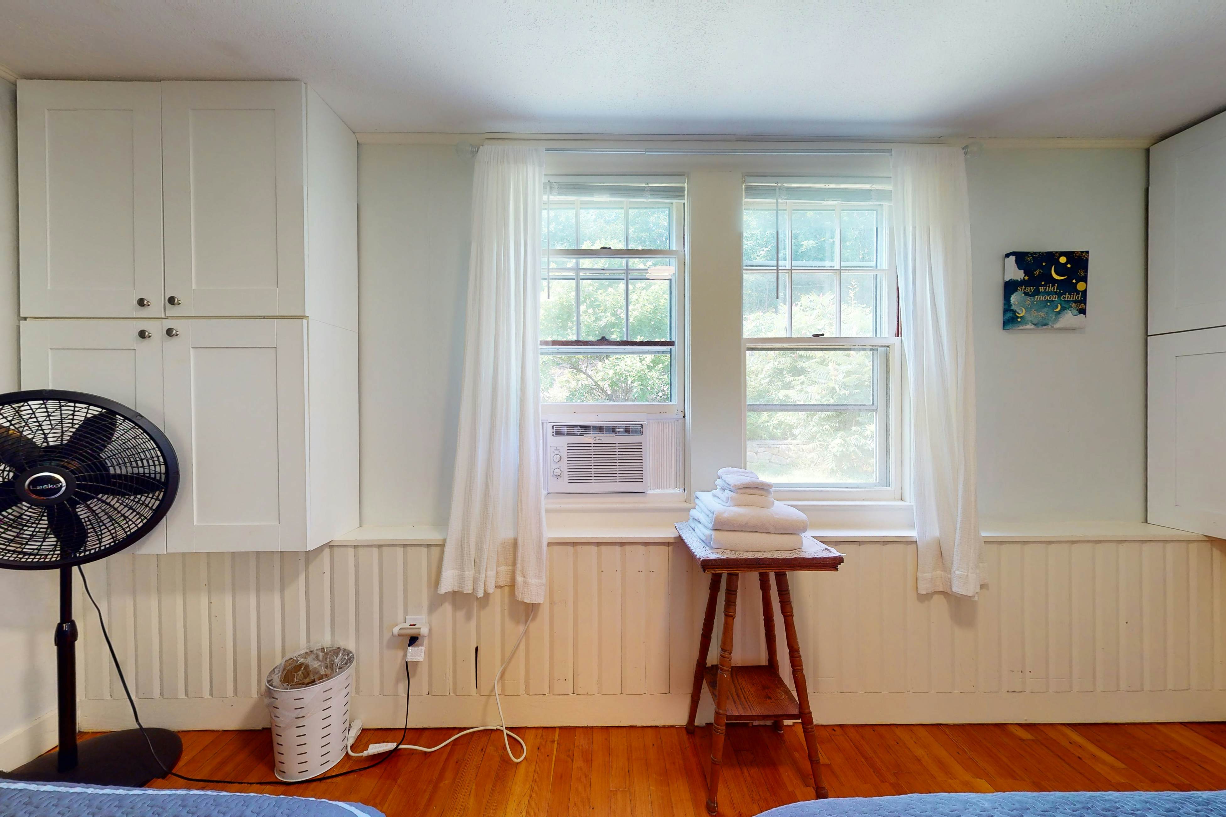 Garden Cottage By The Sea