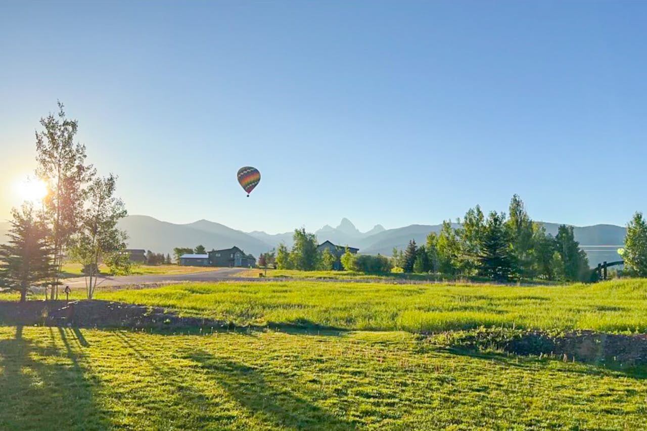 The Raven's Nest Bunk House 1 BD Driggs, ID Vacation Rental Vacasa