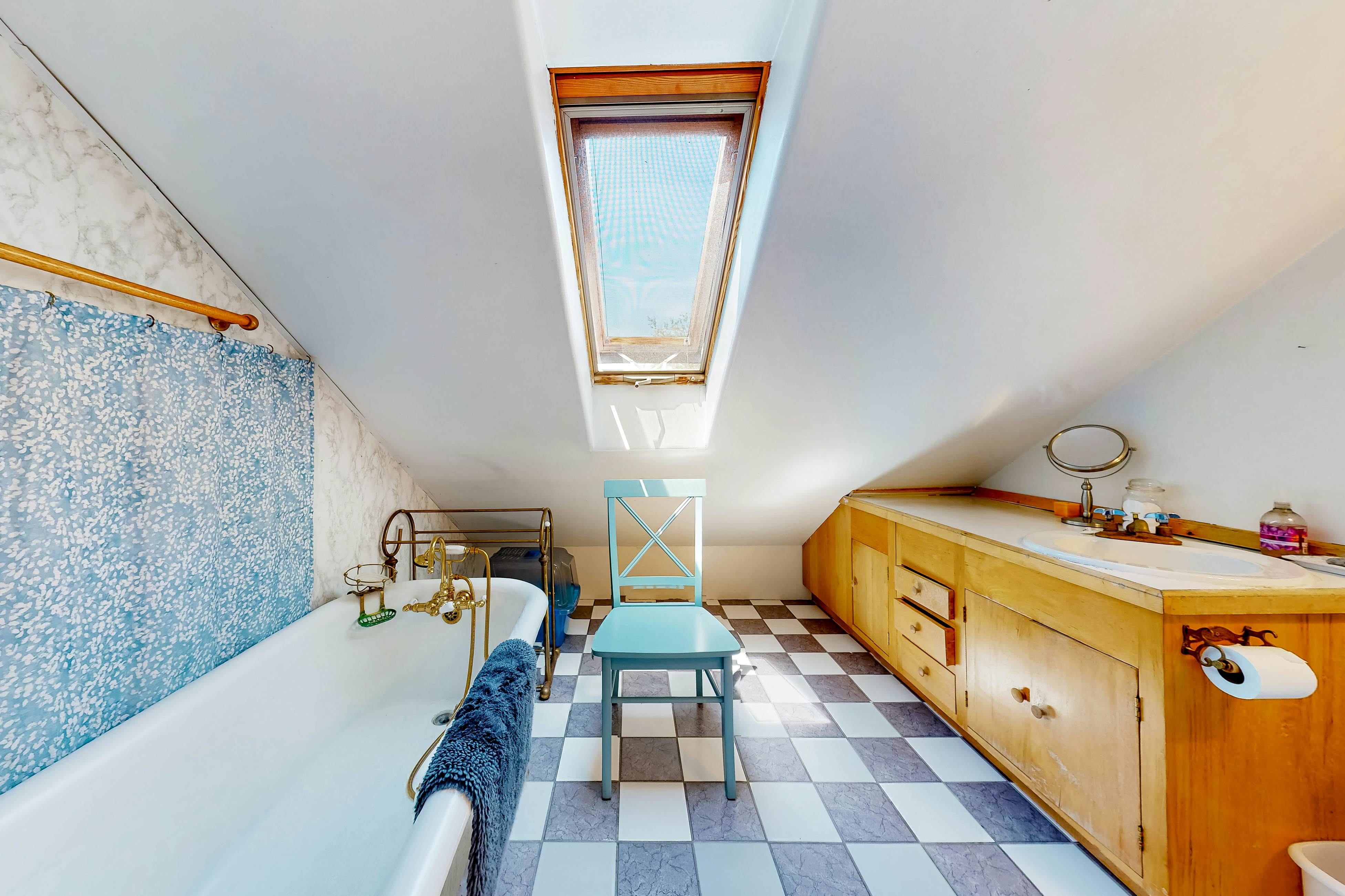 The Bean House Upstairs and Downstairs Unit