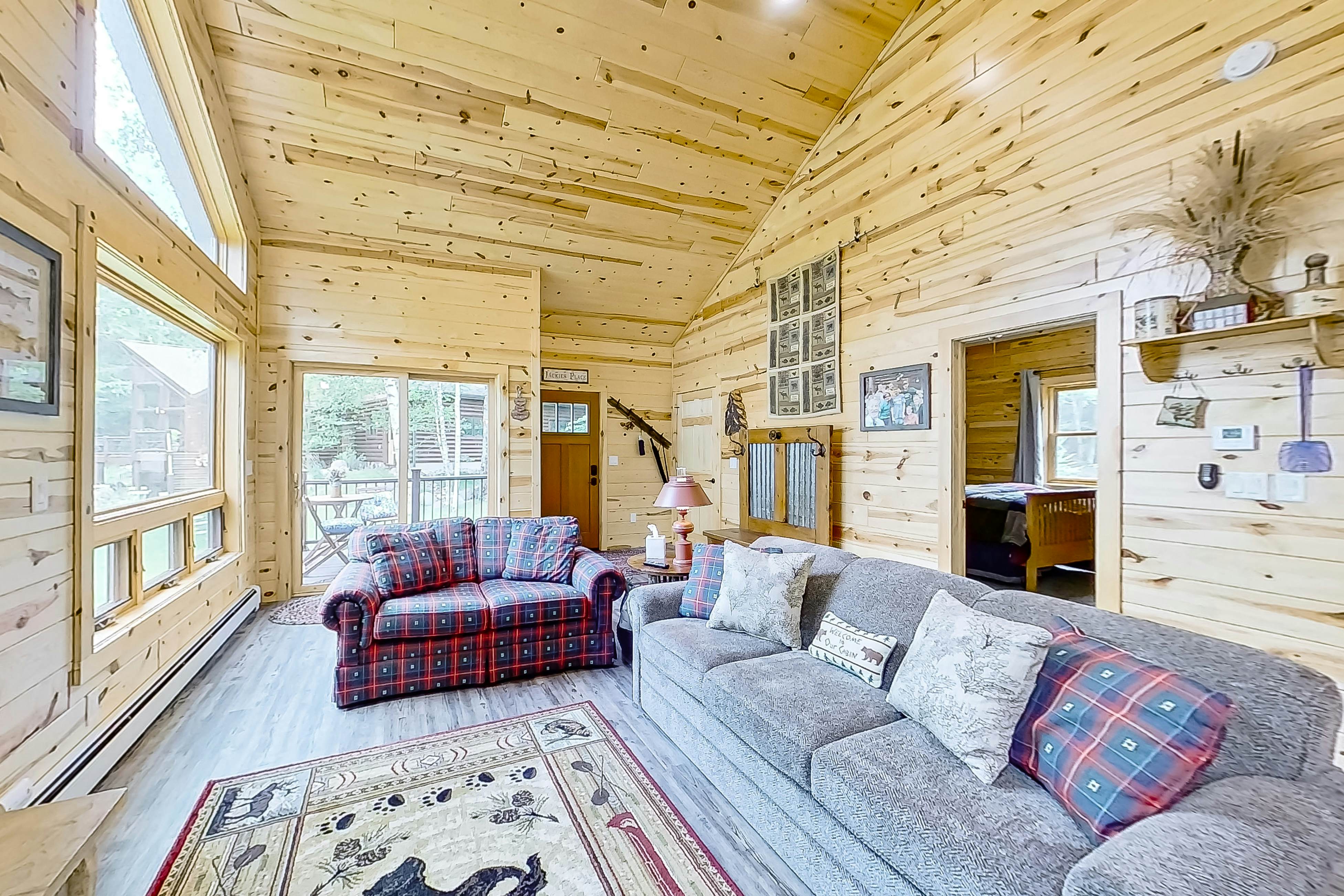 Presque Isle Cabin Rentals, Vacation Rentals Vacasa