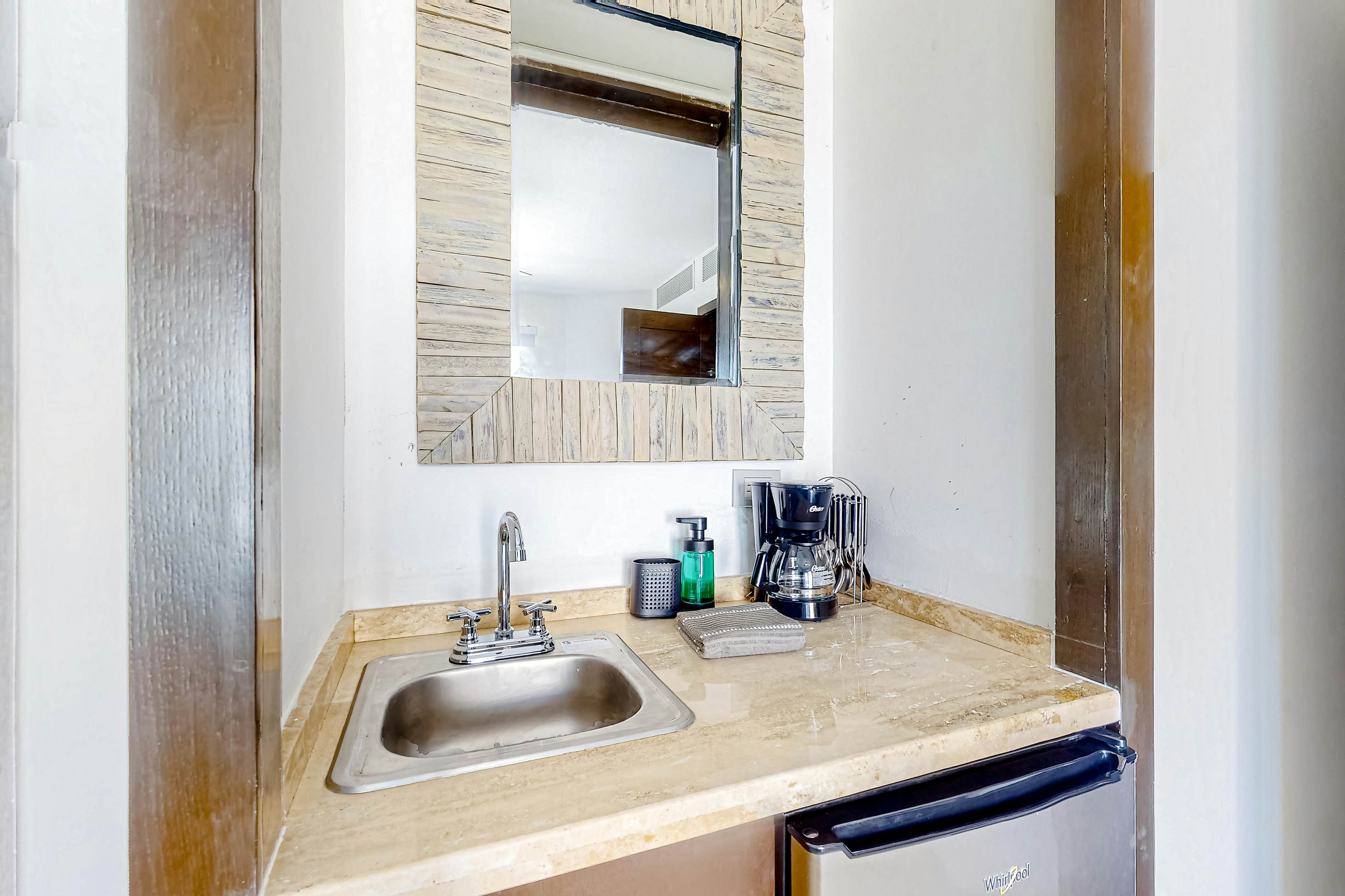 Luxury Palms at Mareazul 436 Norte