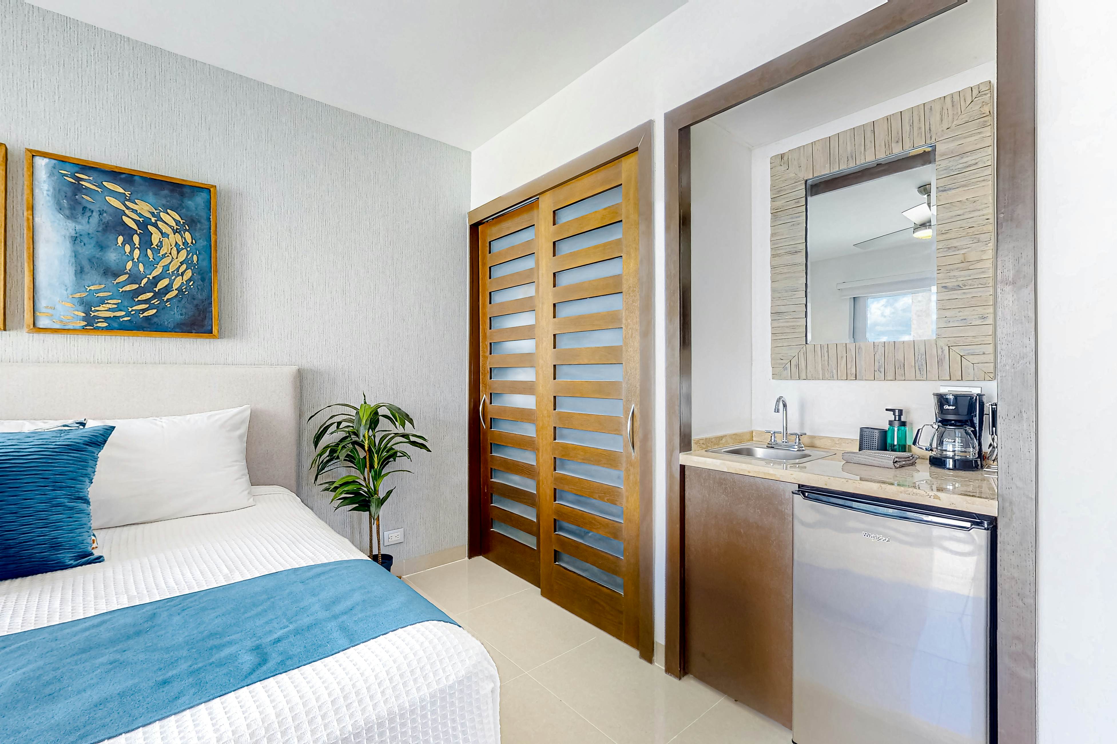 Luxury Palms at Mareazul 436 Norte