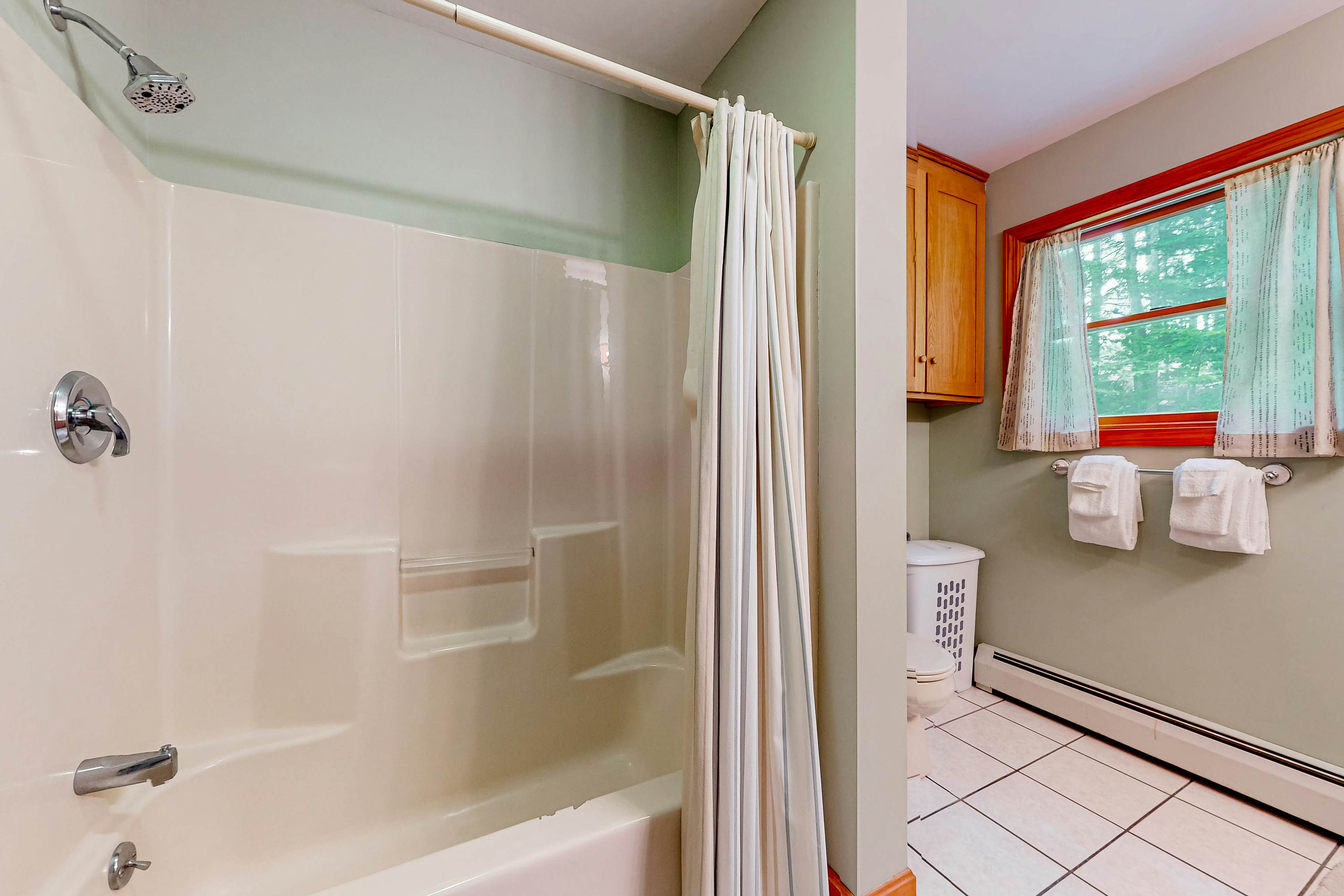 Loon Retreat 4 BD Gilmanton, NH Vacation Rental Vacasa