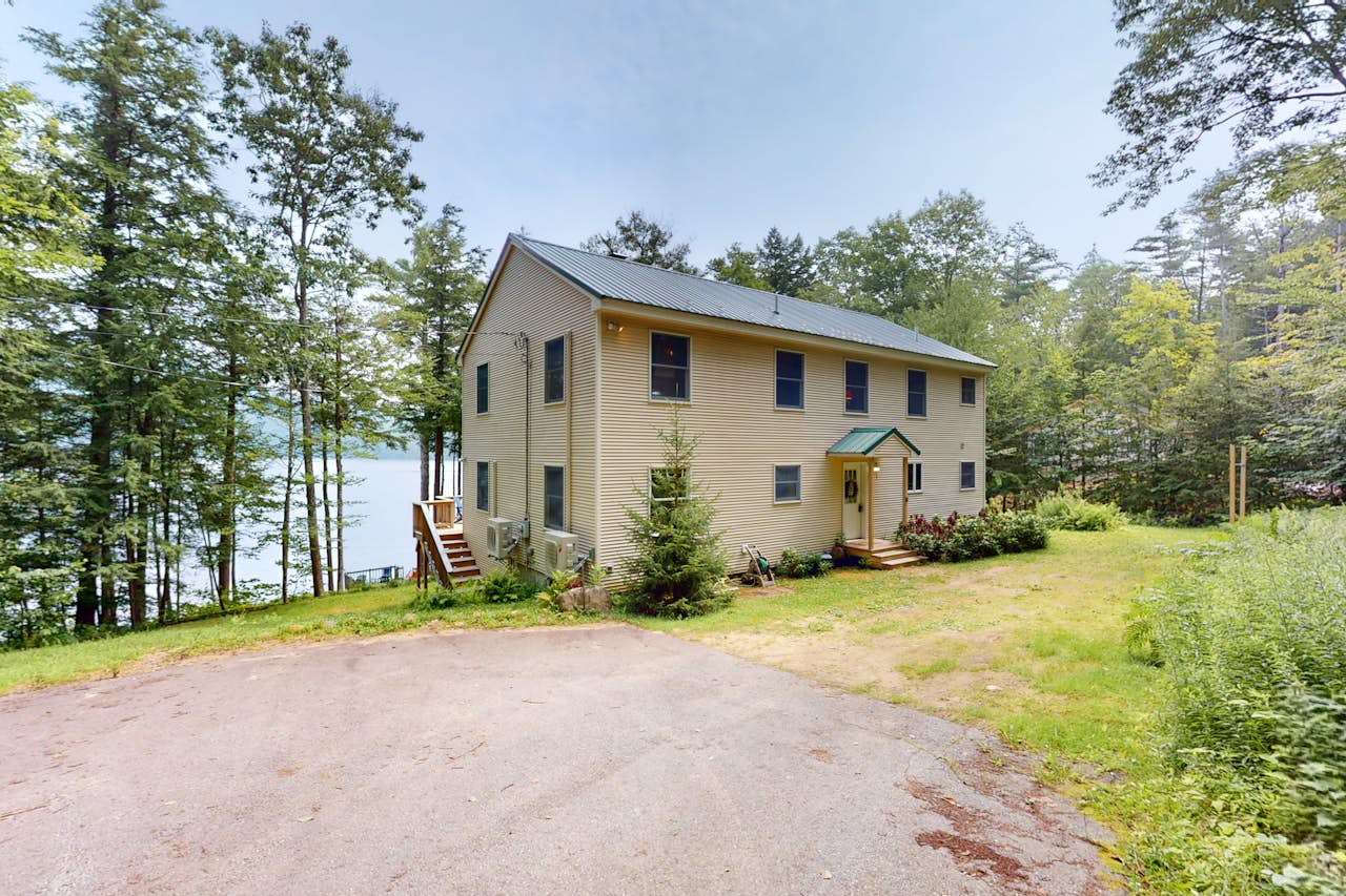 Loon Retreat 4 BD Gilmanton, NH Vacation Rental Vacasa