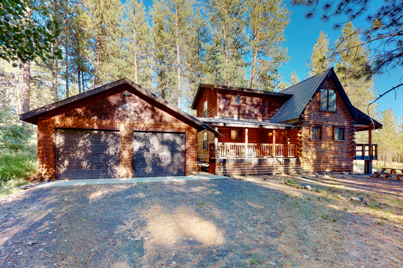 Woodland Chalet 2 BD New Meadows, ID Vacation Rental Vacasa
