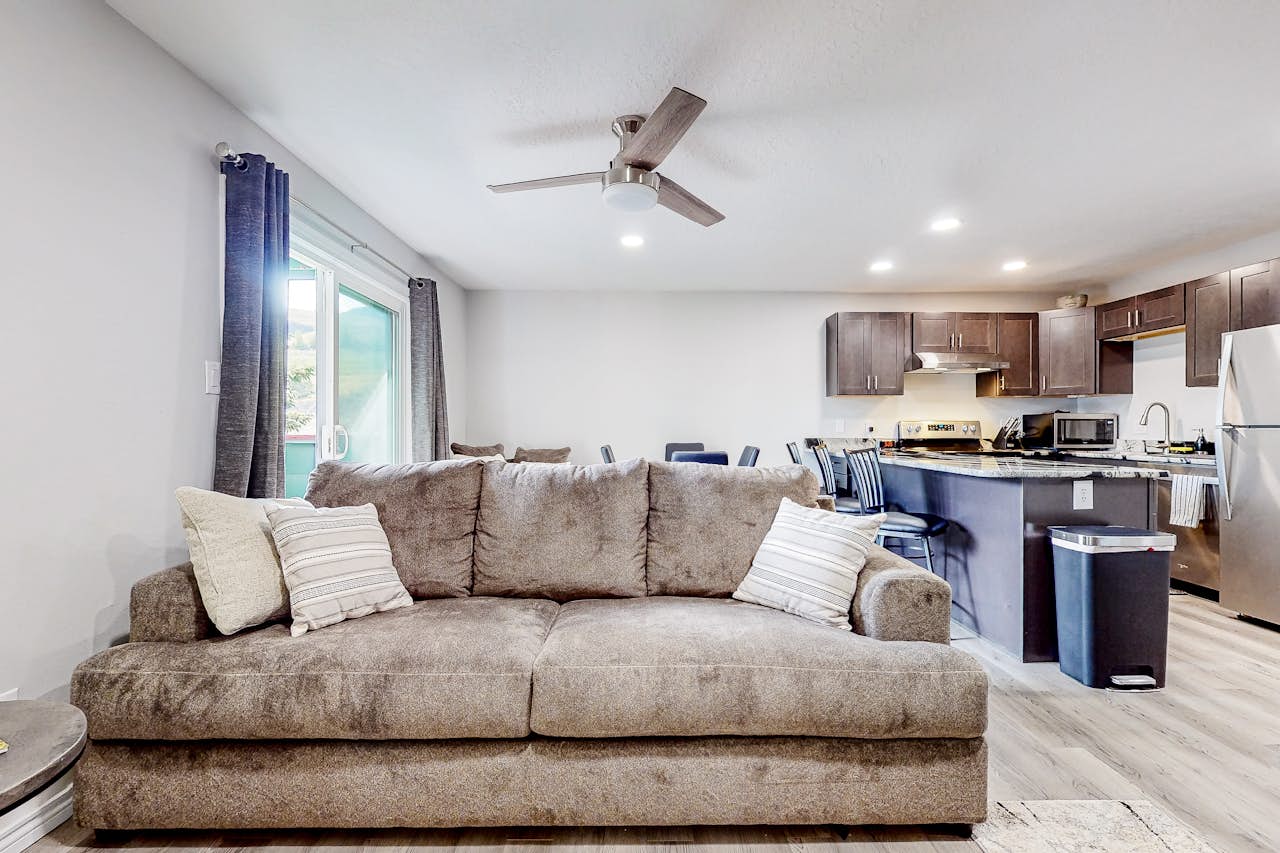 Cozy Colorado Condo 1 BD Dillon, CO Vacation Rental Vacasa