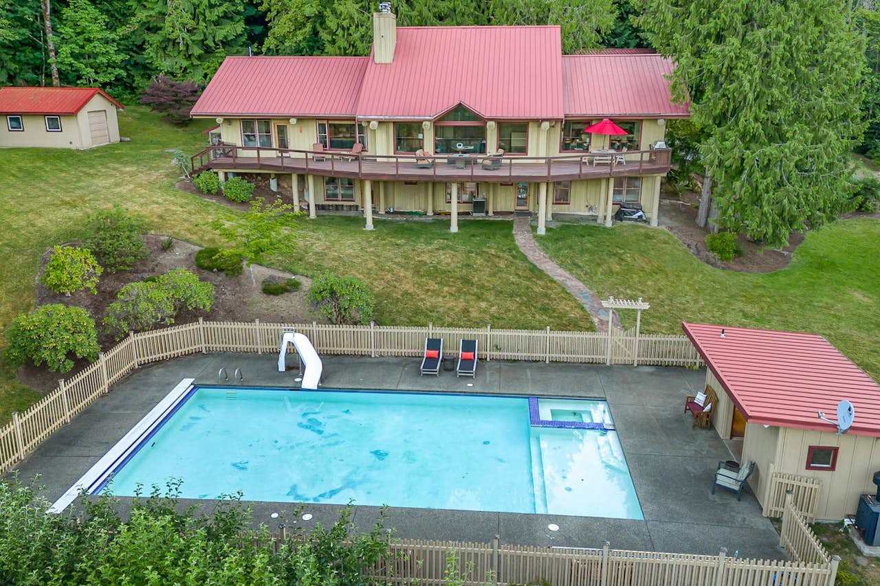 Preston Estate 4 BD Preston, WA Vacation Rental Vacasa