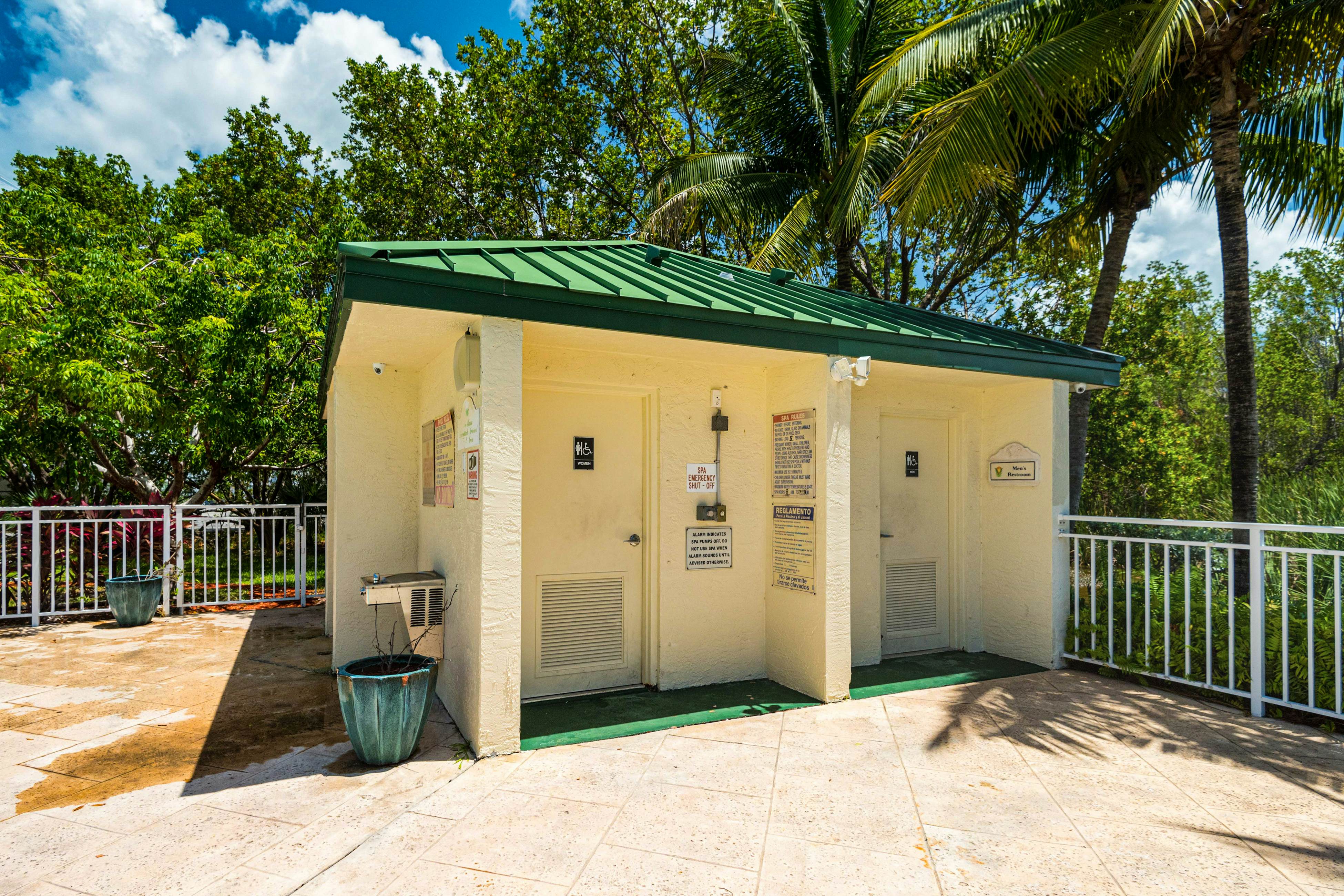 Sunrise Suites - Martinique Suite 108