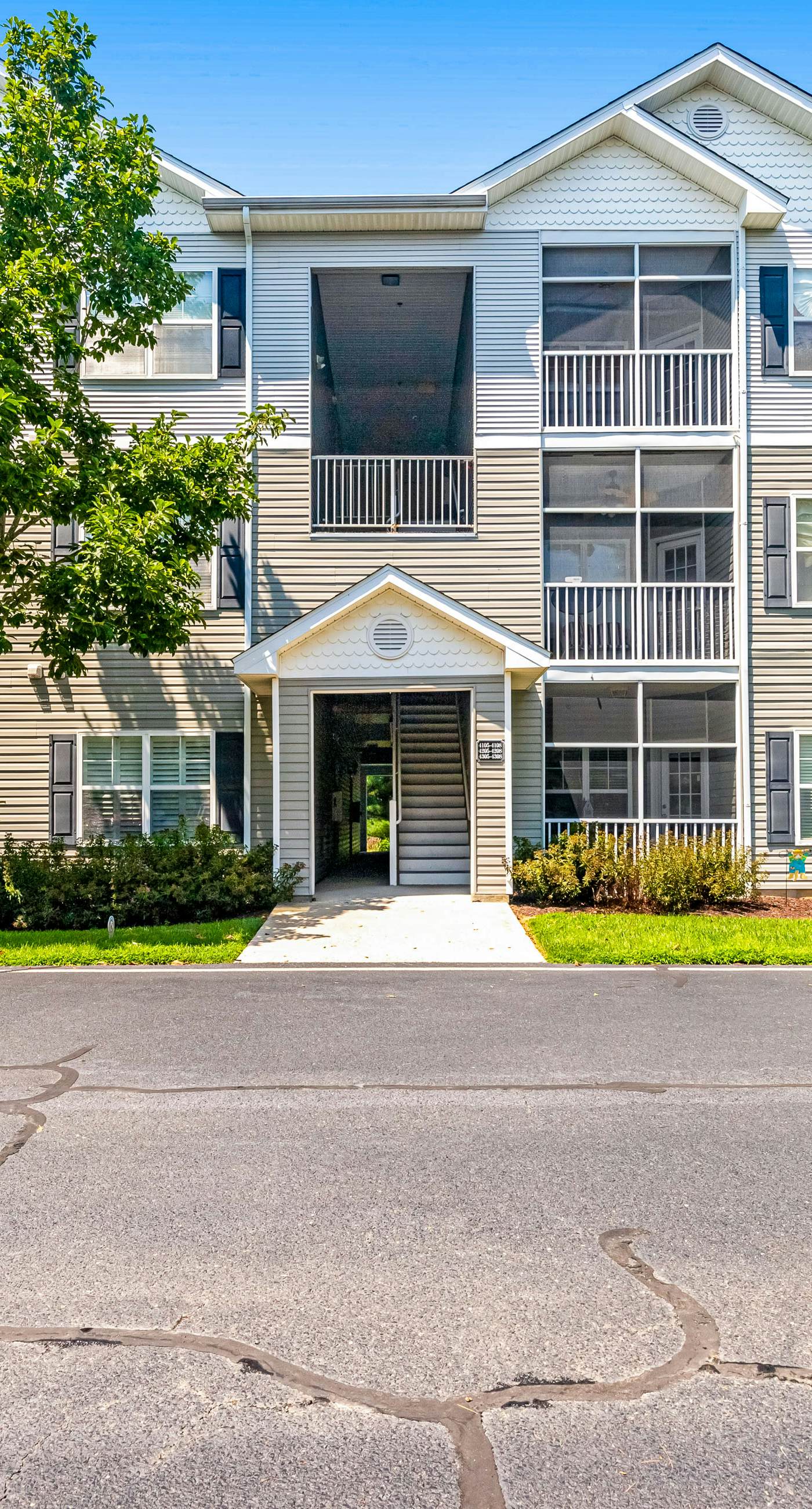 Villas at Bay Crossing - 34682 Villa Cir, Unit #4105