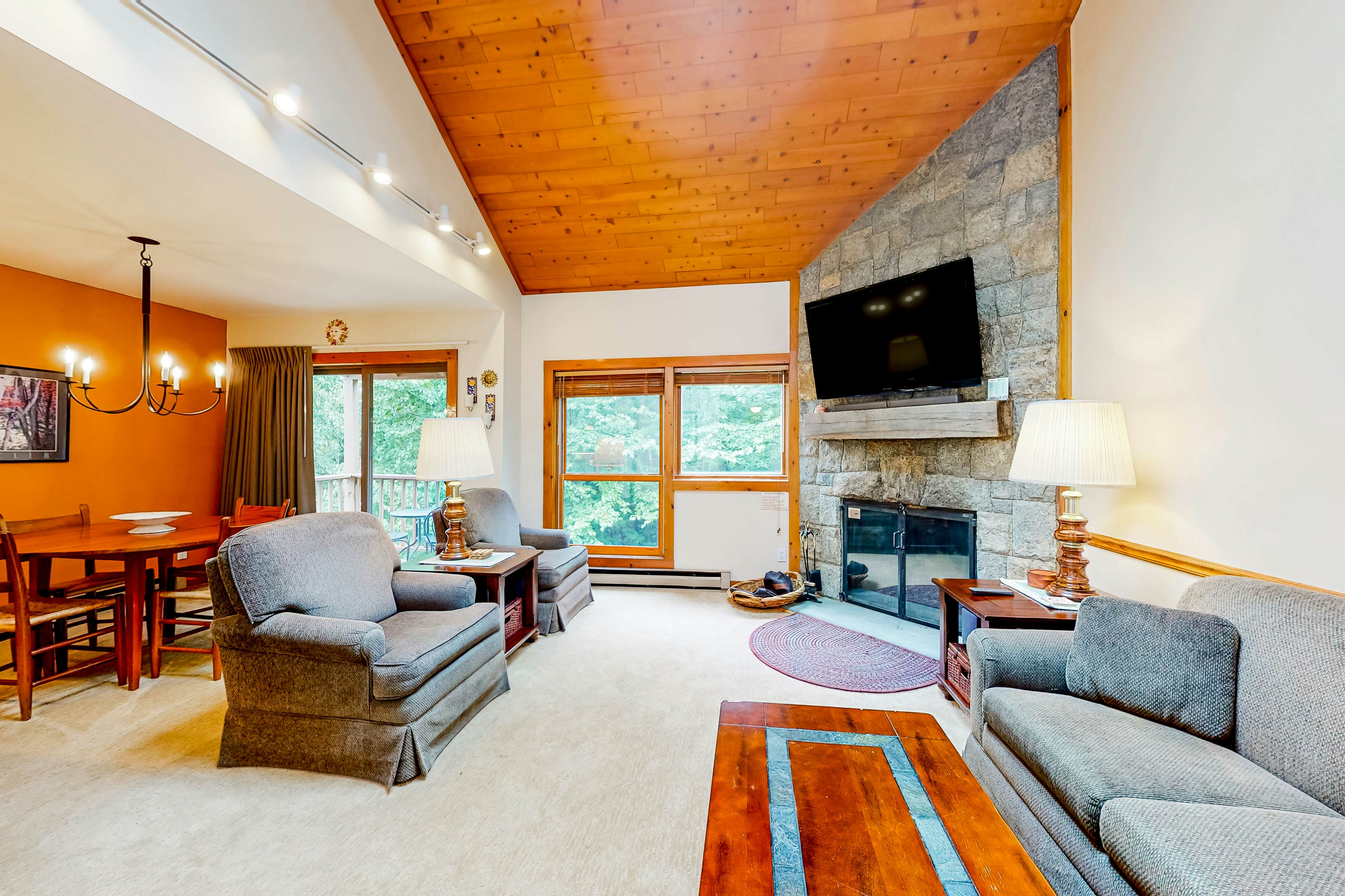 Killington Vacation Rentals, House Rentals, Condos, Cabins Vacasa