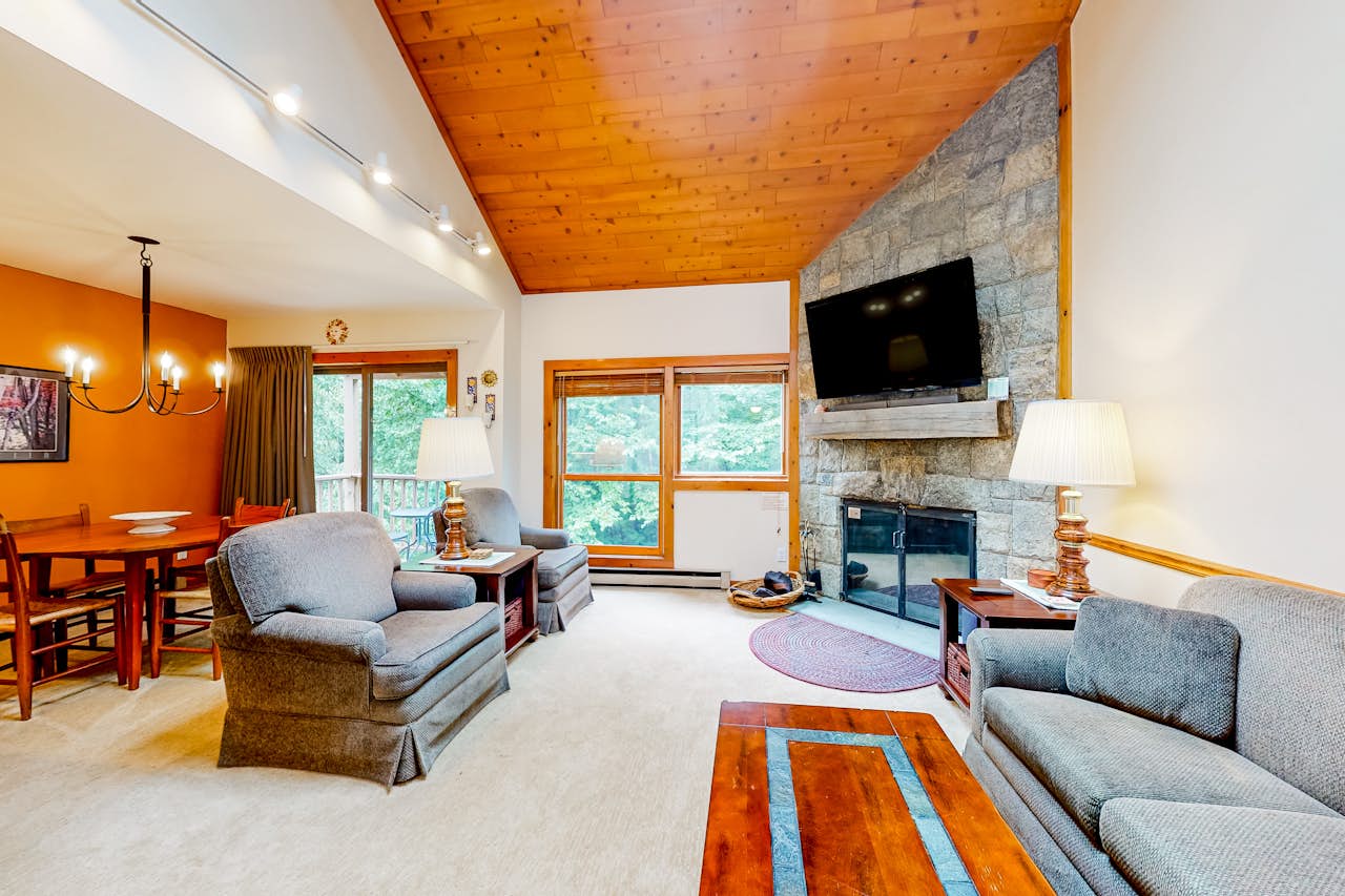 Trail Creek 31 2 BD Killington, VT Vacation Rental Vacasa