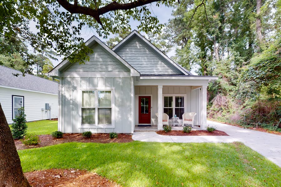 Horatio's Hideaway 3 BD Manteo, NC Vacation Rental Vacasa