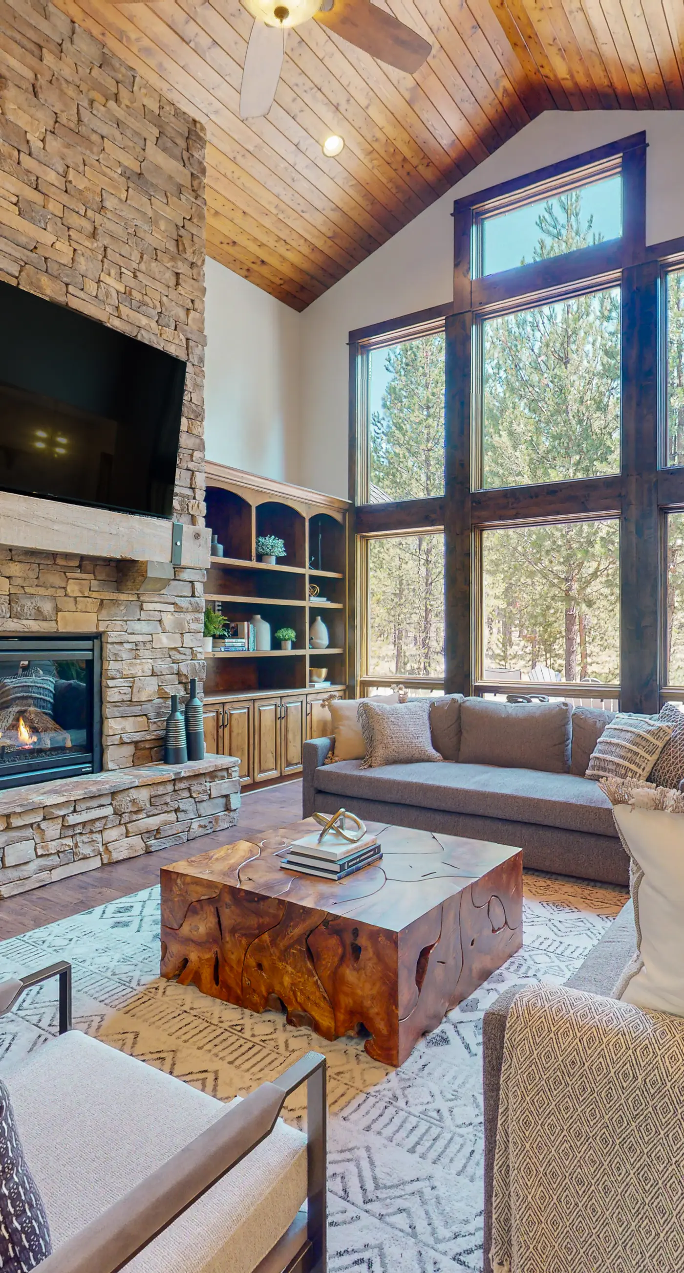 Sunriver Vacation Rentals, Cabins, Resort Rentals | Vacasa