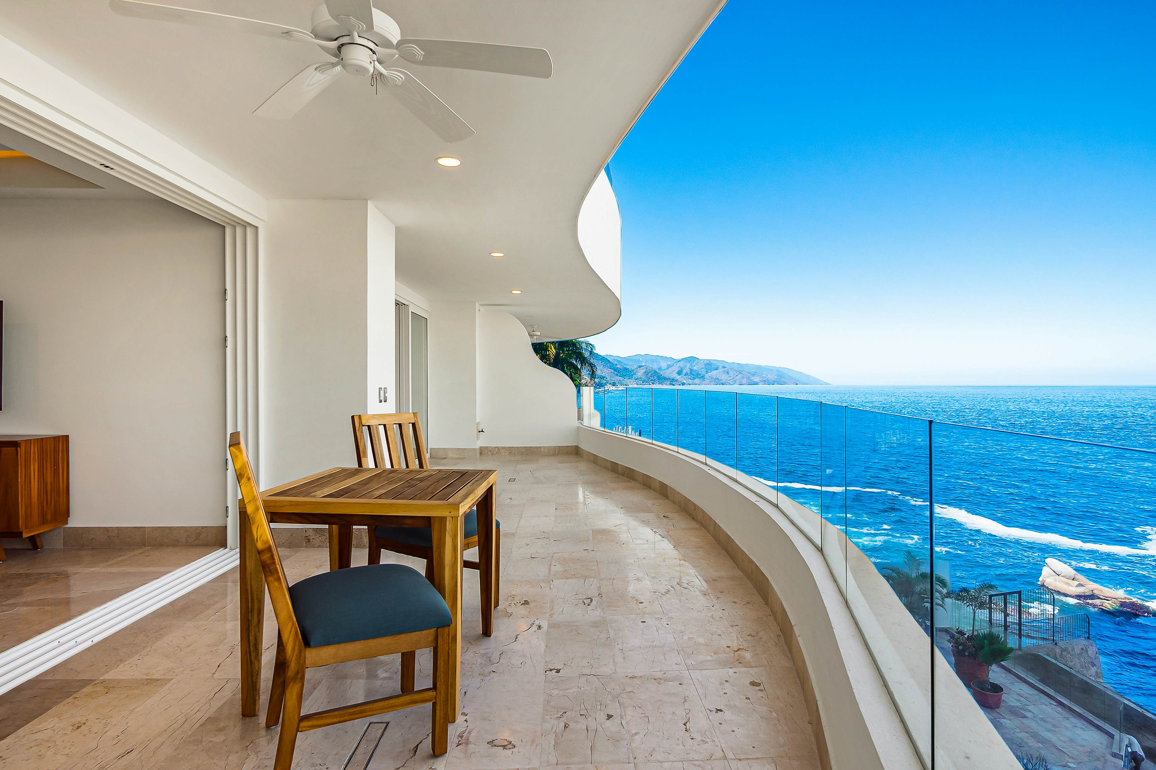 Blue Horizon 303 at Residences