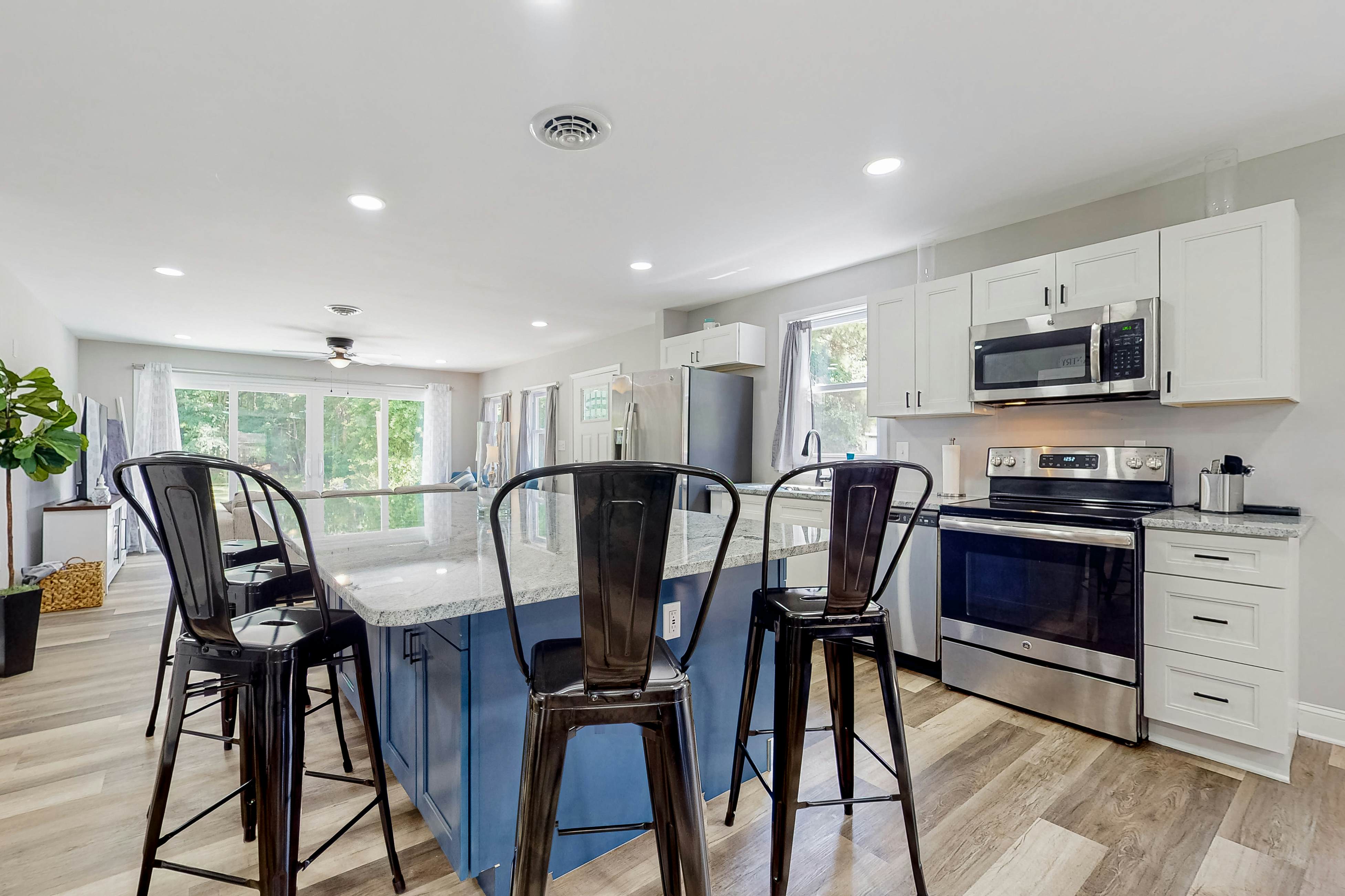 Town of Millville 32669 Cedar Drive 4 BD Millville, DE Vacation