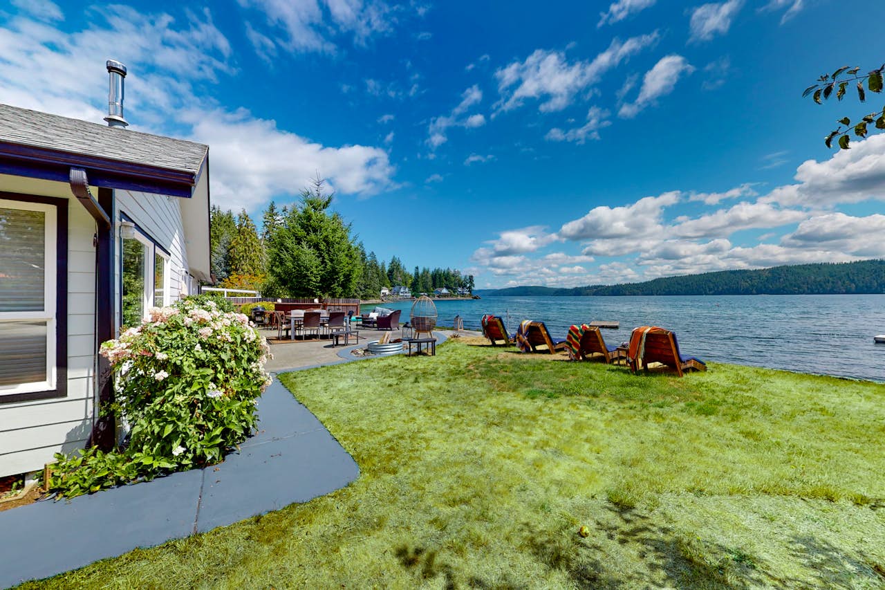 The Blue Ox 3 BD Hoodsport, WA Vacation Rental Vacasa