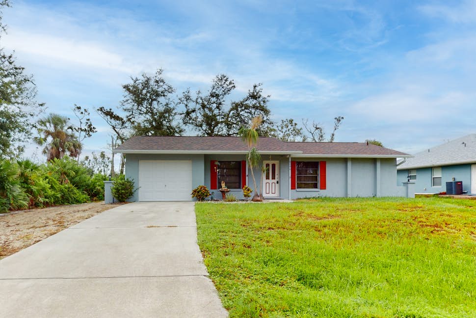 Dulzura Oasis 2 BD Englewood, FL Vacation Rental Vacasa