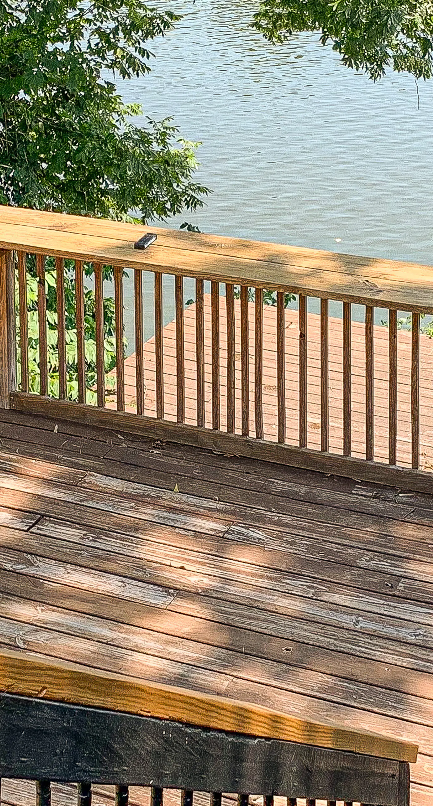 Inglewood Riverfront Retreat