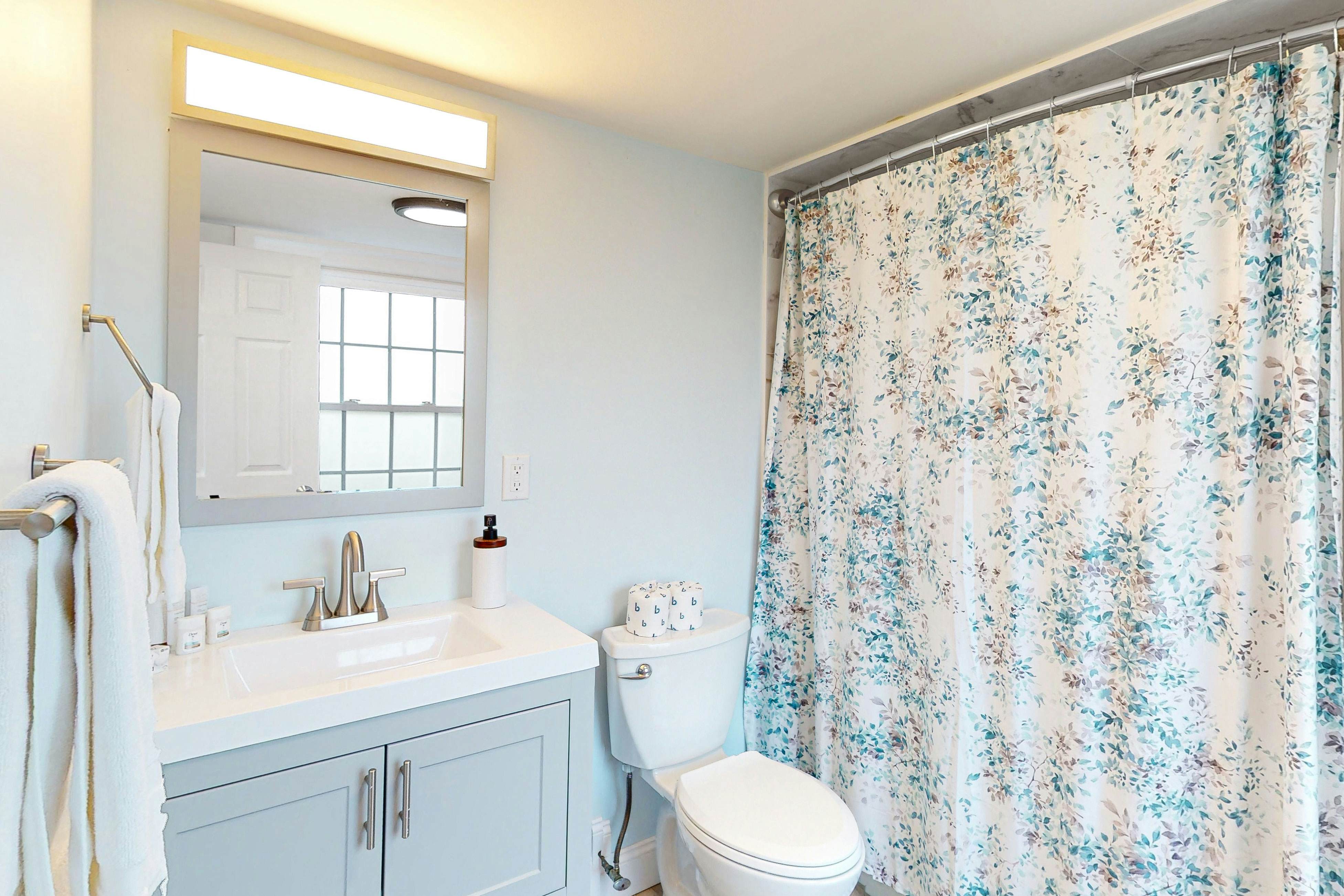 Town Cove Oyster House 3 BD Eastham, MA Vacation Rental Vacasa
