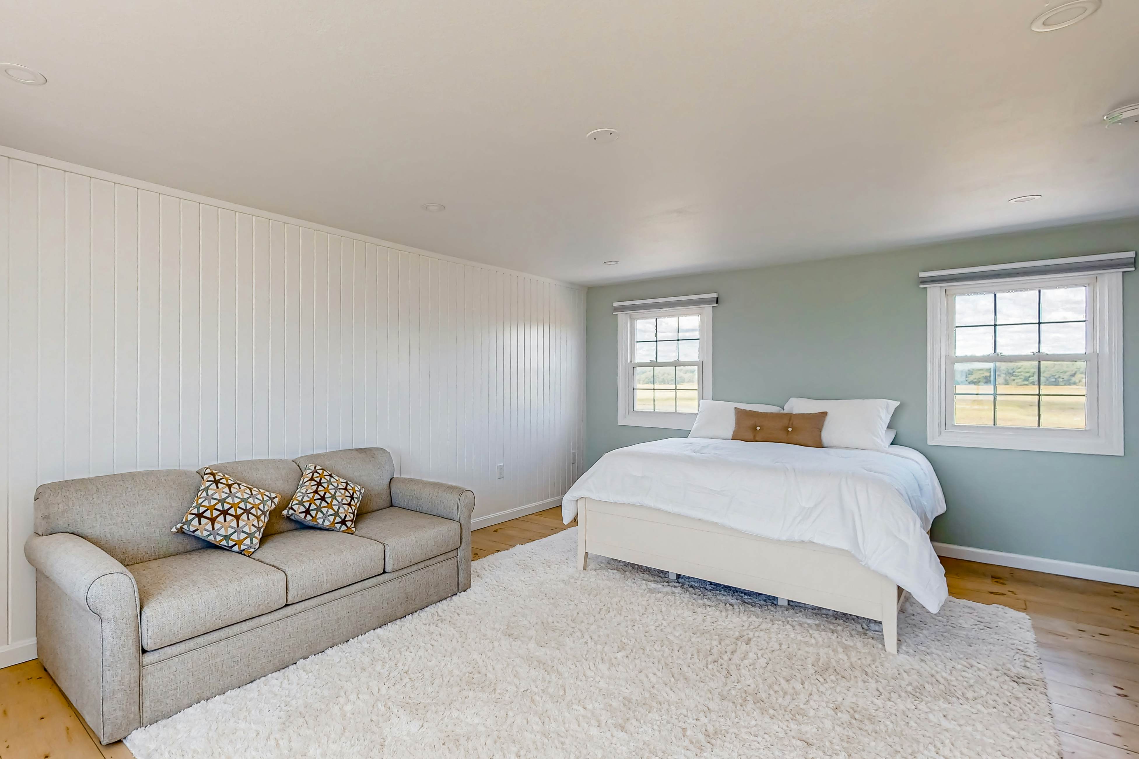 Luxury Rye Beach Escape 4 BD Rye, NH Vacation Rental Vacasa