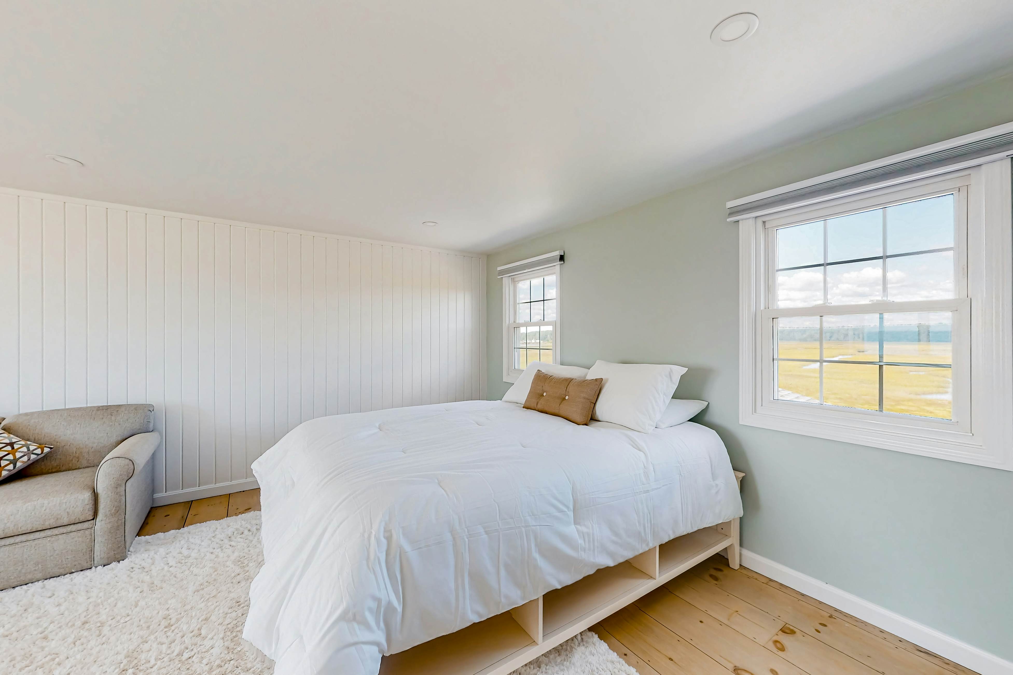 Luxury Rye Beach Escape 4 BD Rye, NH Vacation Rental Vacasa