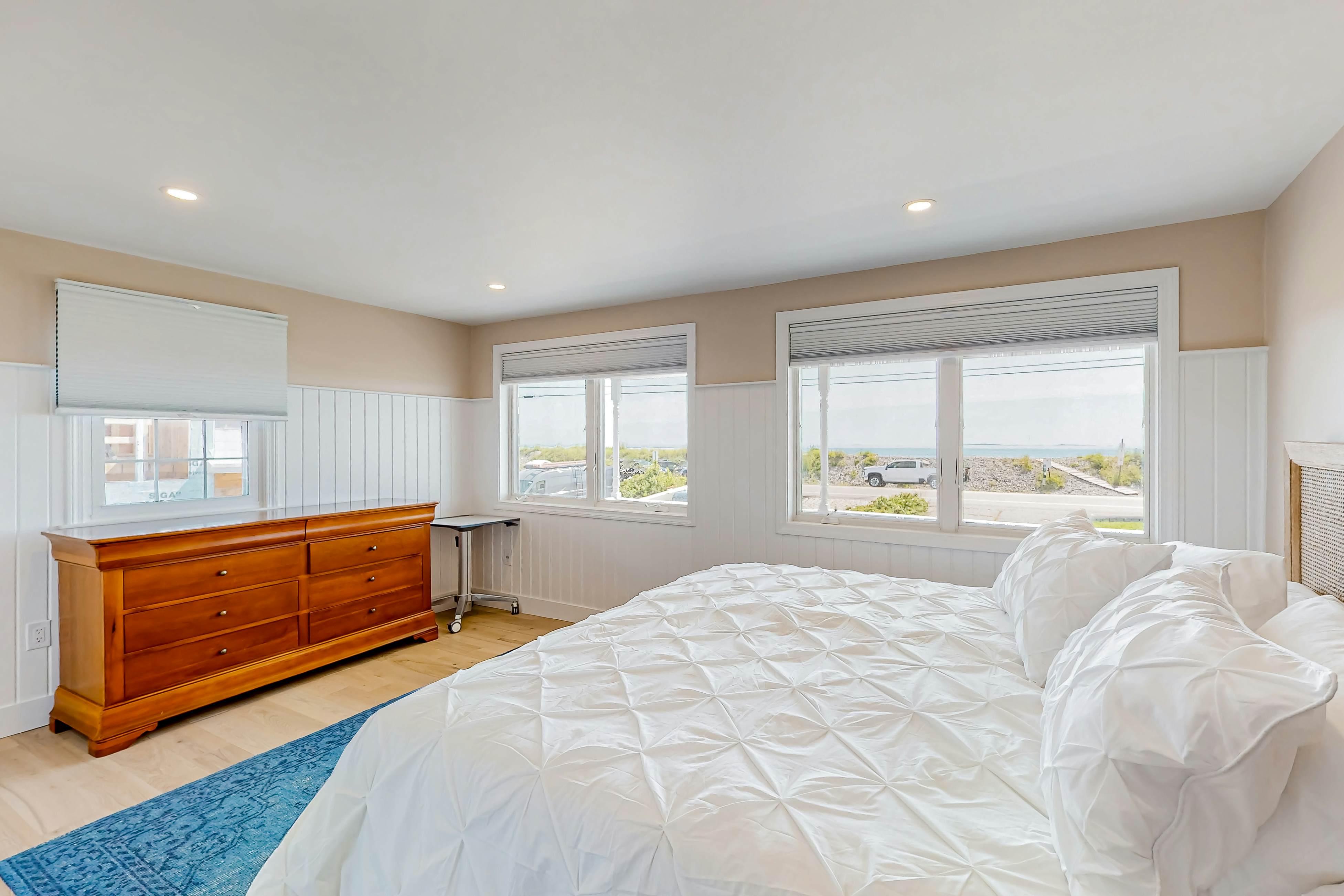 Luxury Rye Beach Escape 4 BD Rye, NH Vacation Rental Vacasa