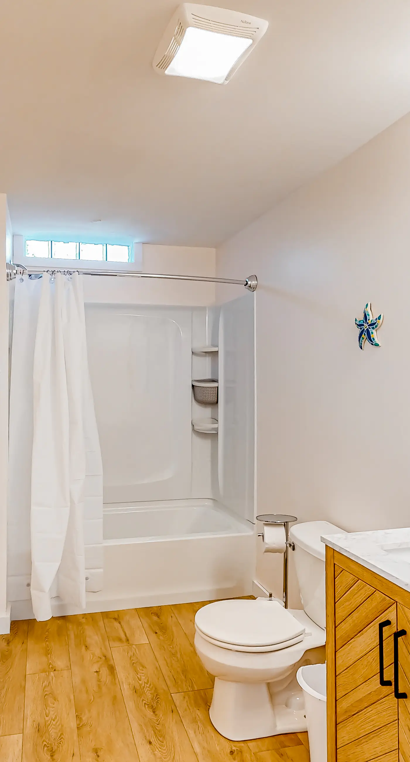 Shore breeze Inn - Tri-Plex