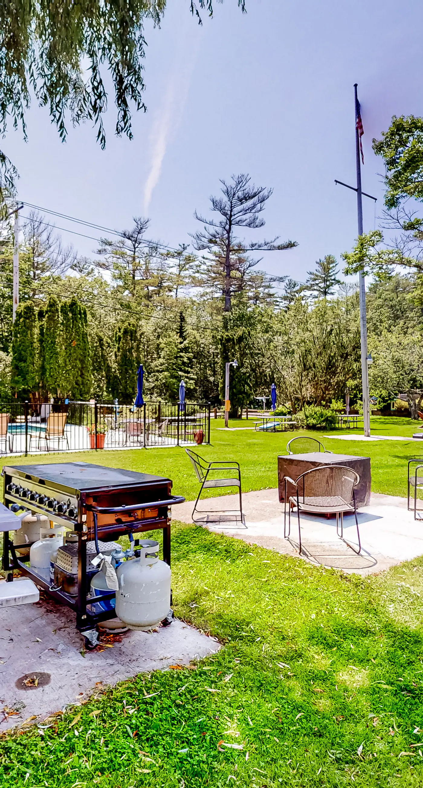 Shore breeze Inn - Tri-Plex