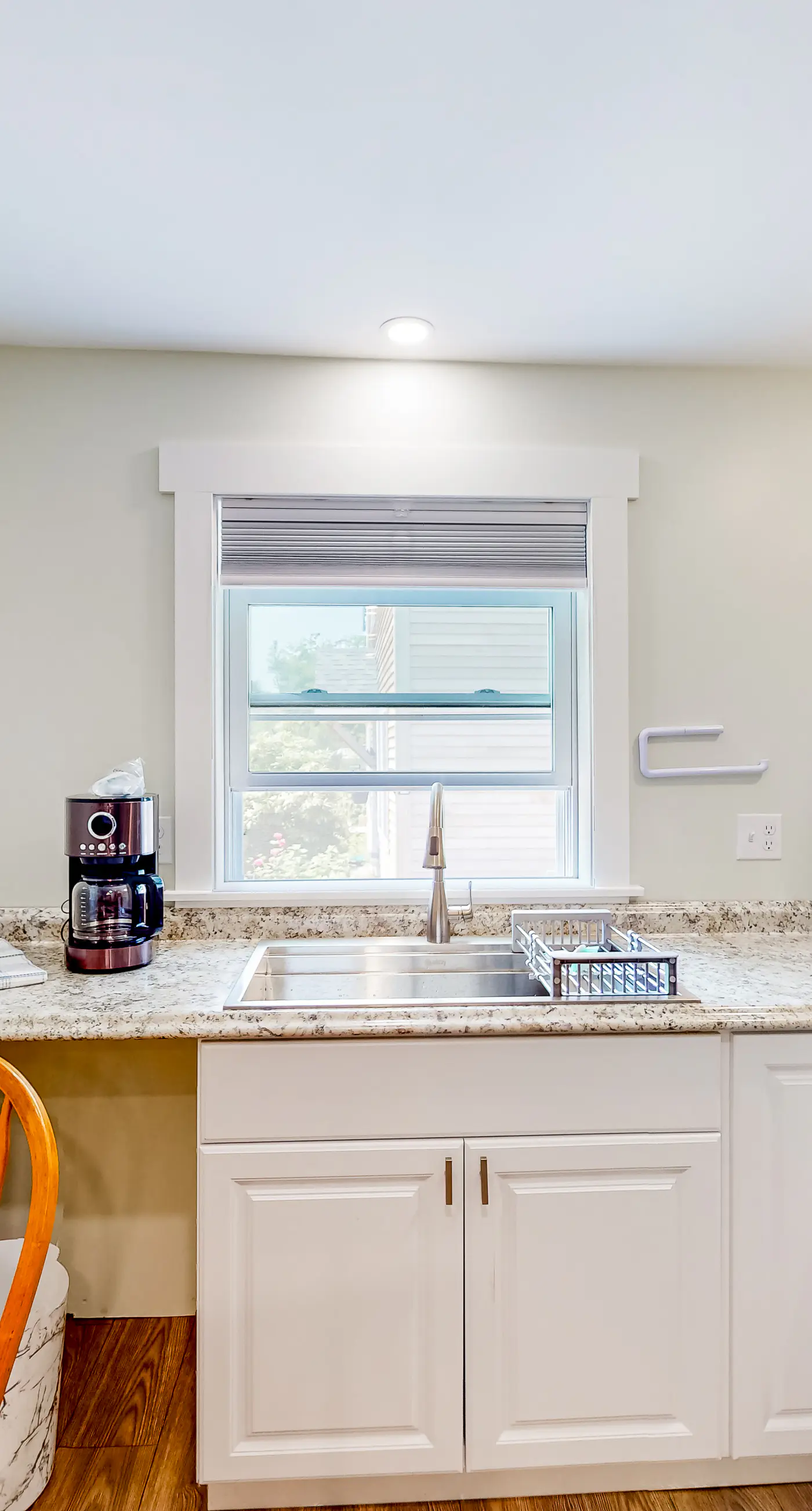 Shore breeze Inn - Tri-Plex