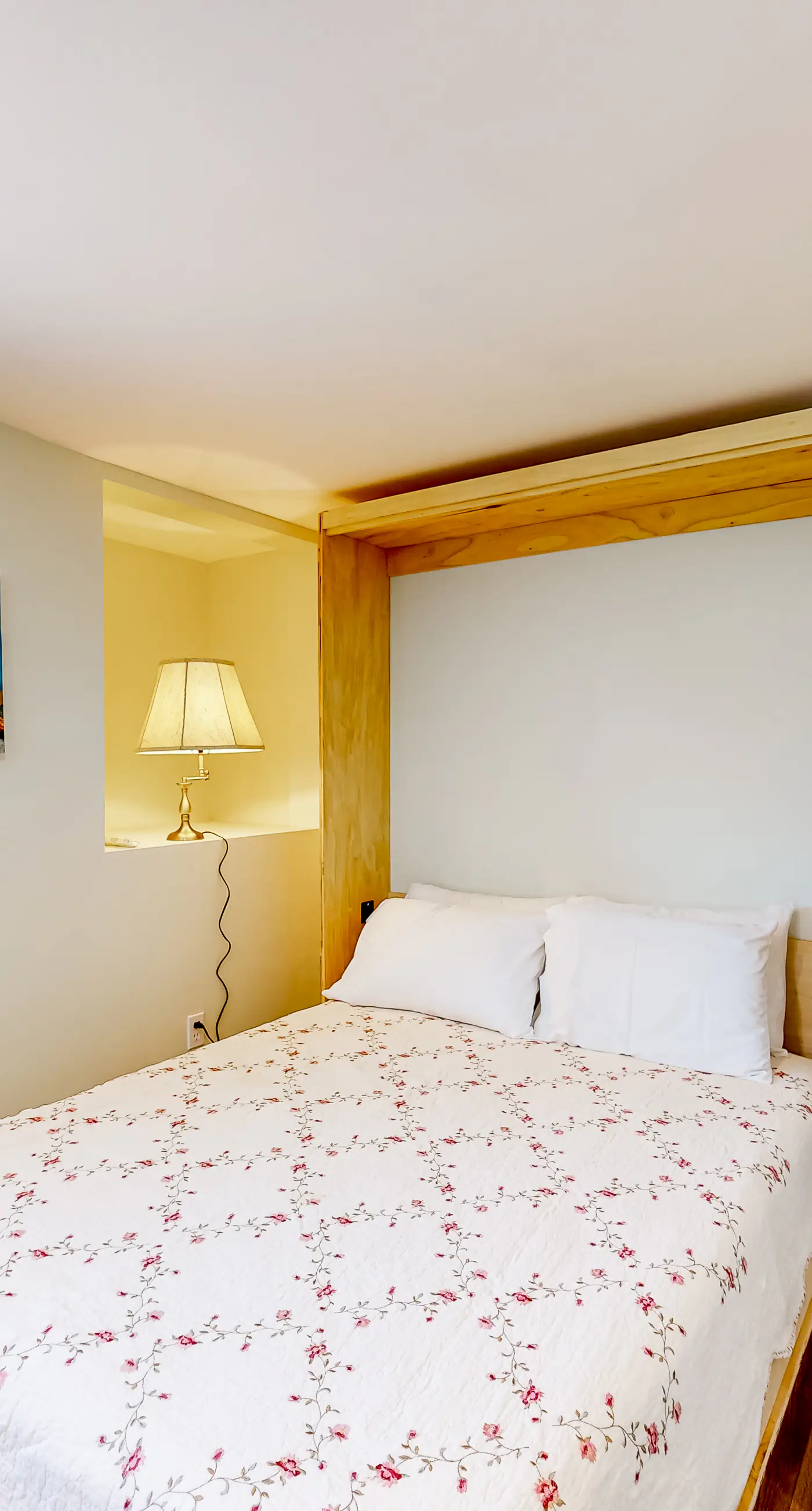 Shore breeze Inn - Tri-Plex