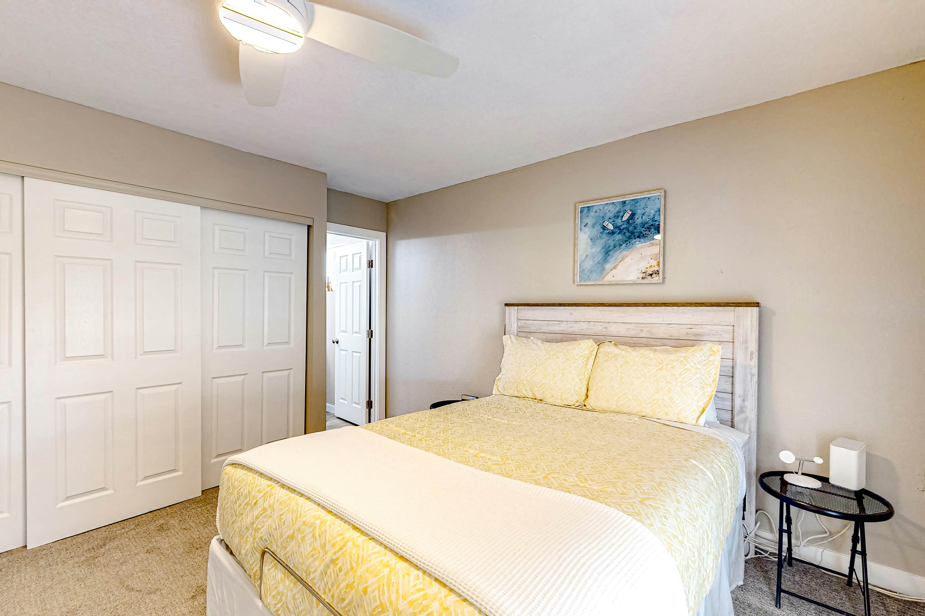 WeeCasa-Poolside Paradise