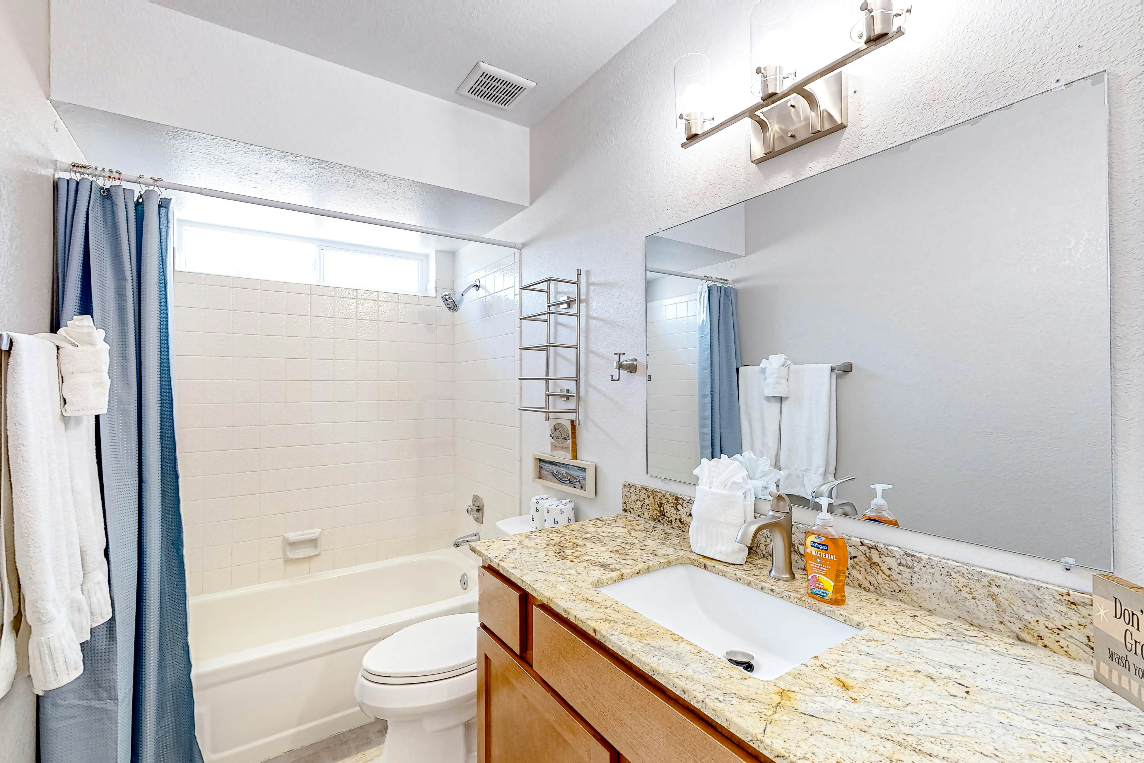 WeeCasa-Poolside Paradise