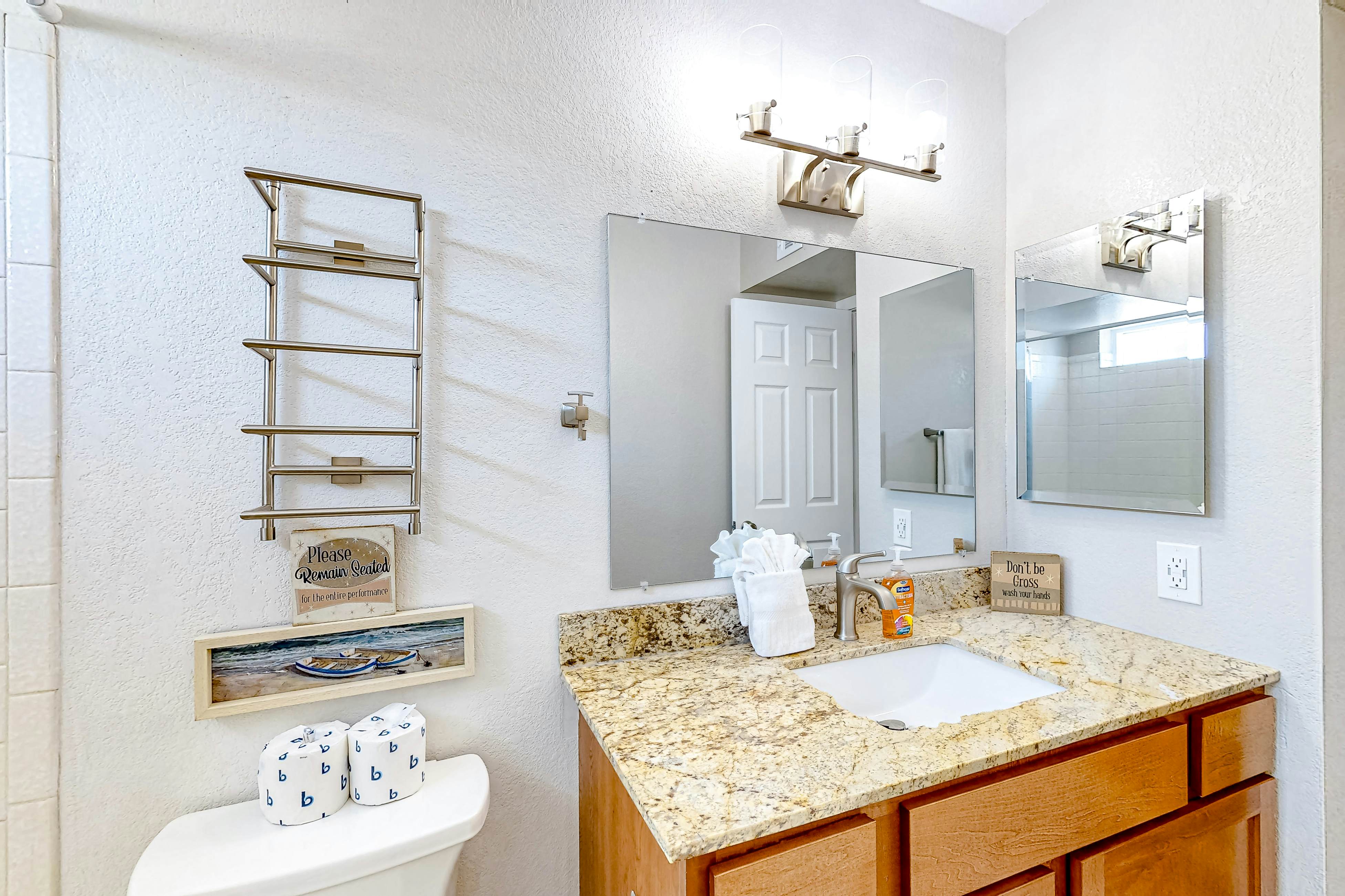 WeeCasa-Poolside Paradise