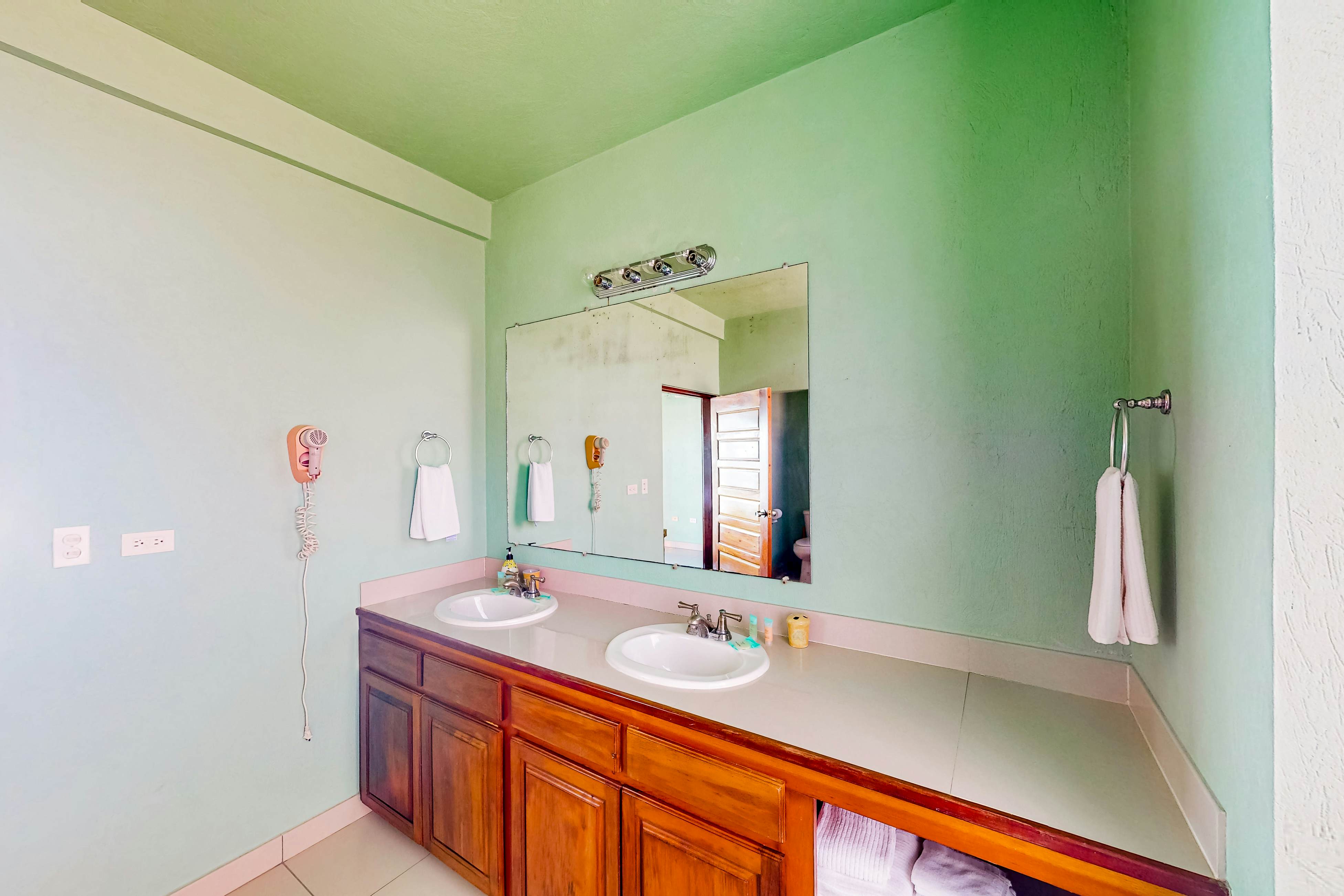 Orange Blossom Villa 32