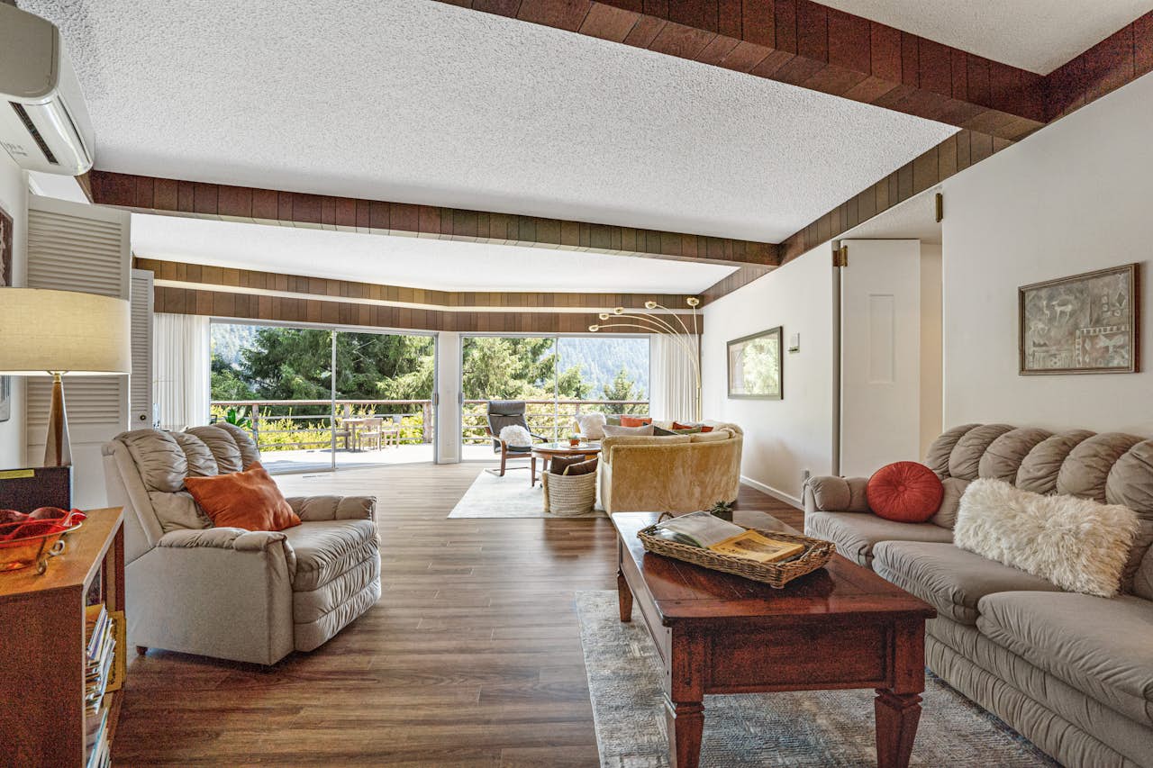 Viewcrest Retro Country Home 3 BD Orick, CA Vacation Rental Vacasa