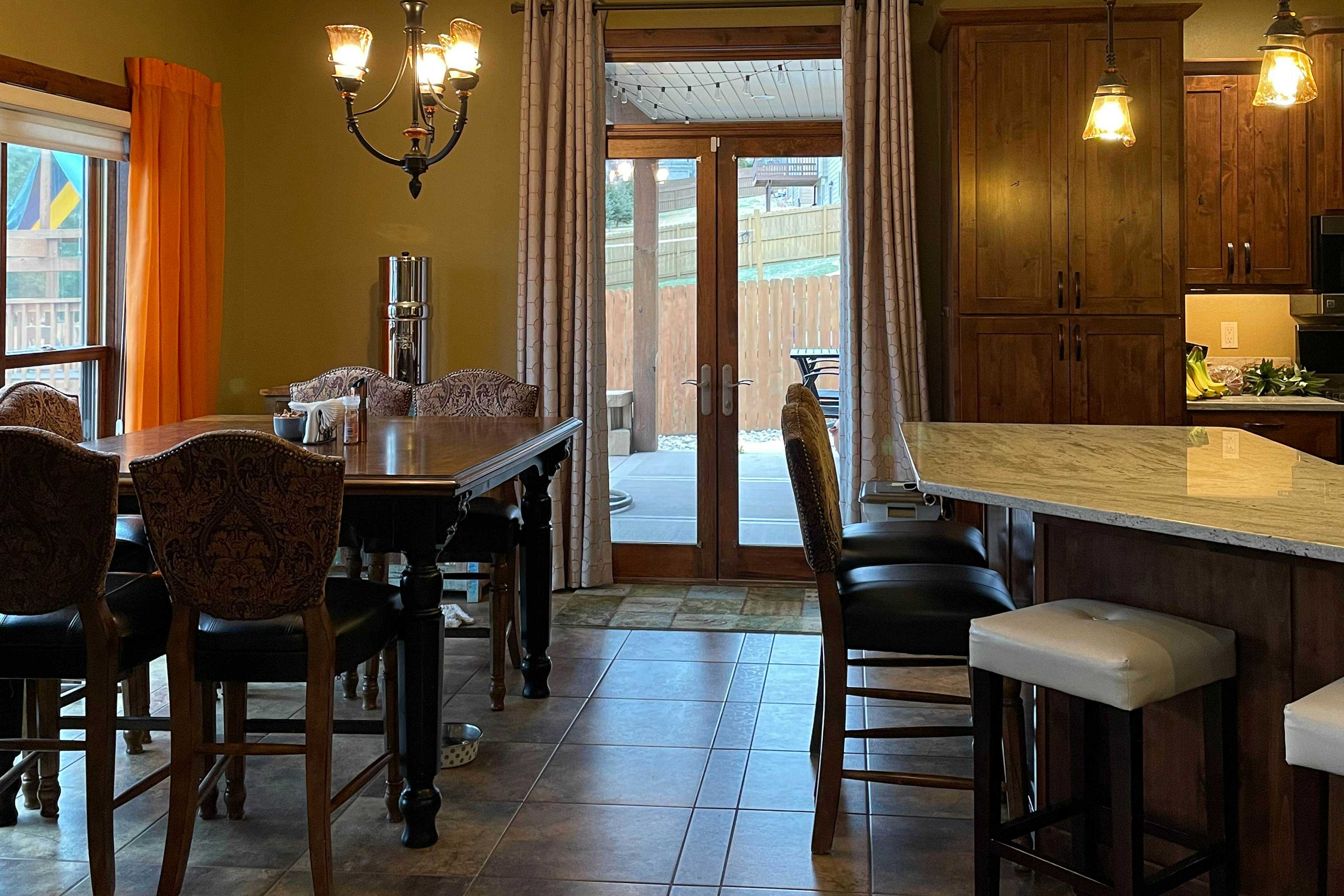 Parkside Paradise 4 BD Rapid City, SD Vacation Rental Vacasa