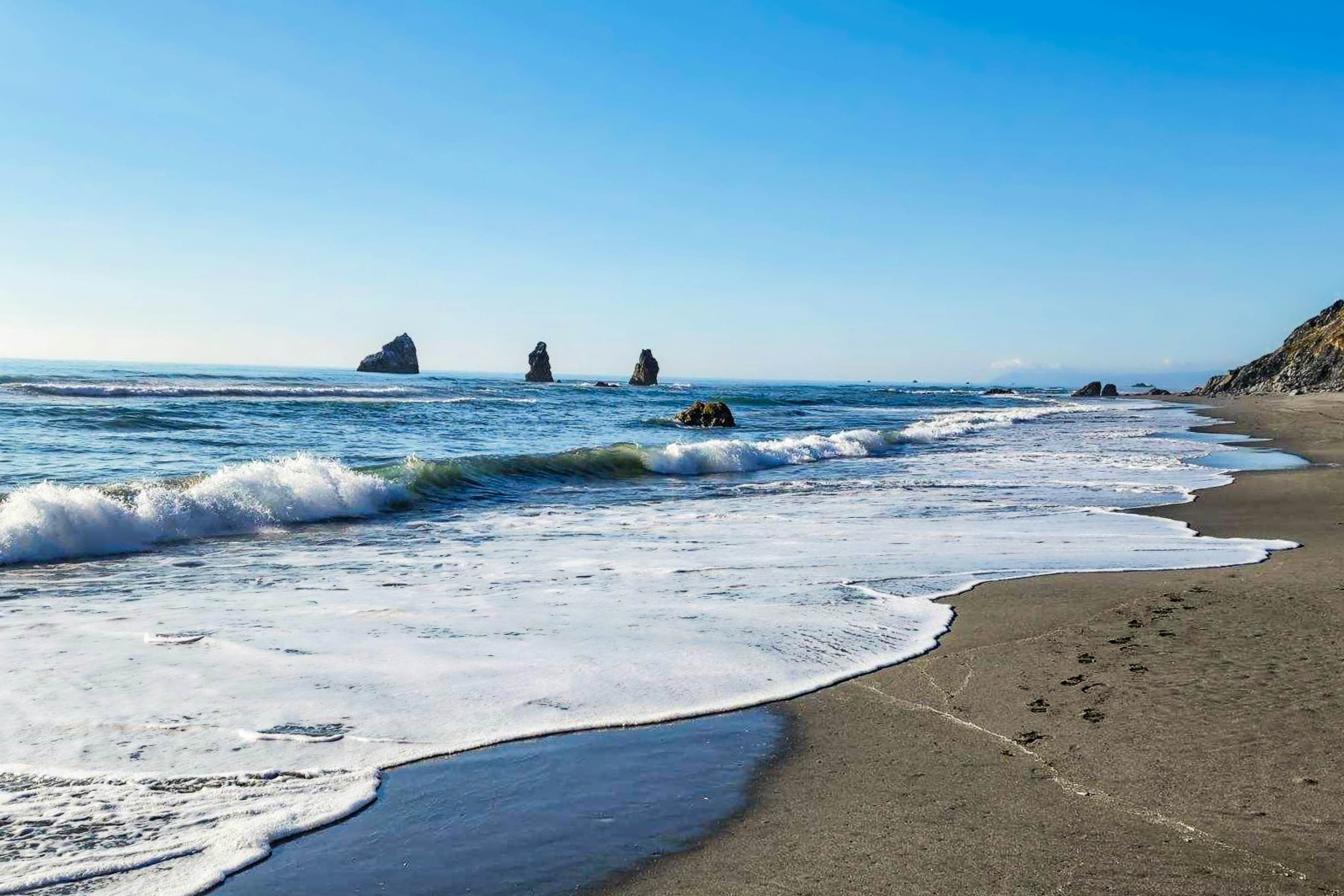 Viewcrest Retro Country Home