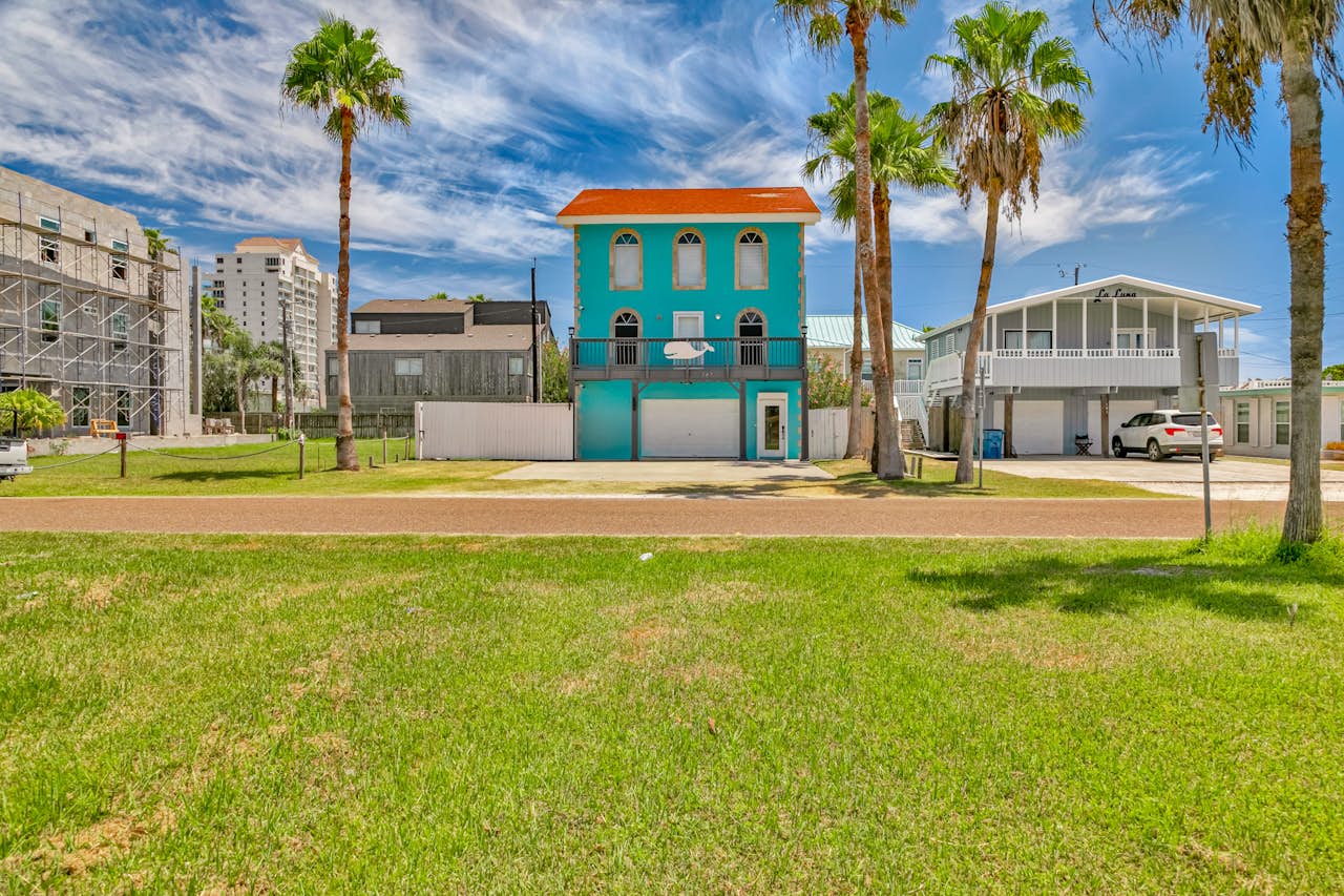 A Whale of a Time 4 BD South Padre Island, TX Vacation Rental Vacasa