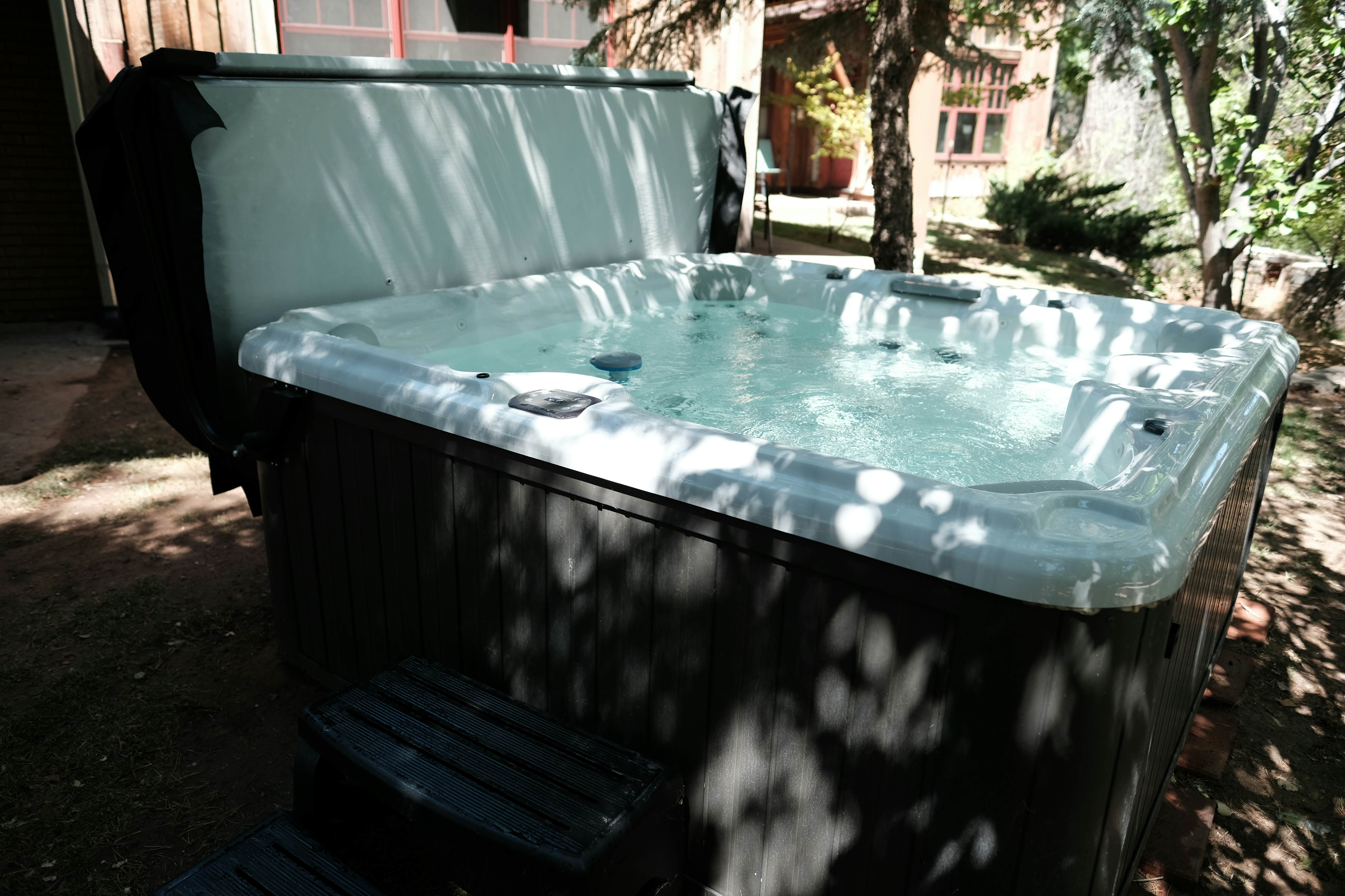 Creekside Cowa-Bungalow