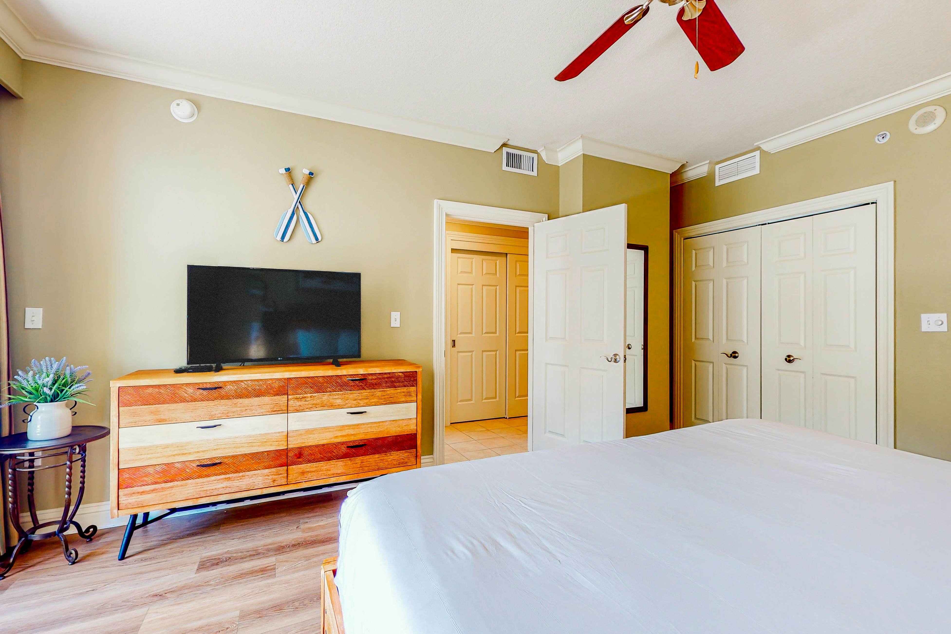 Emerald Grande W1021