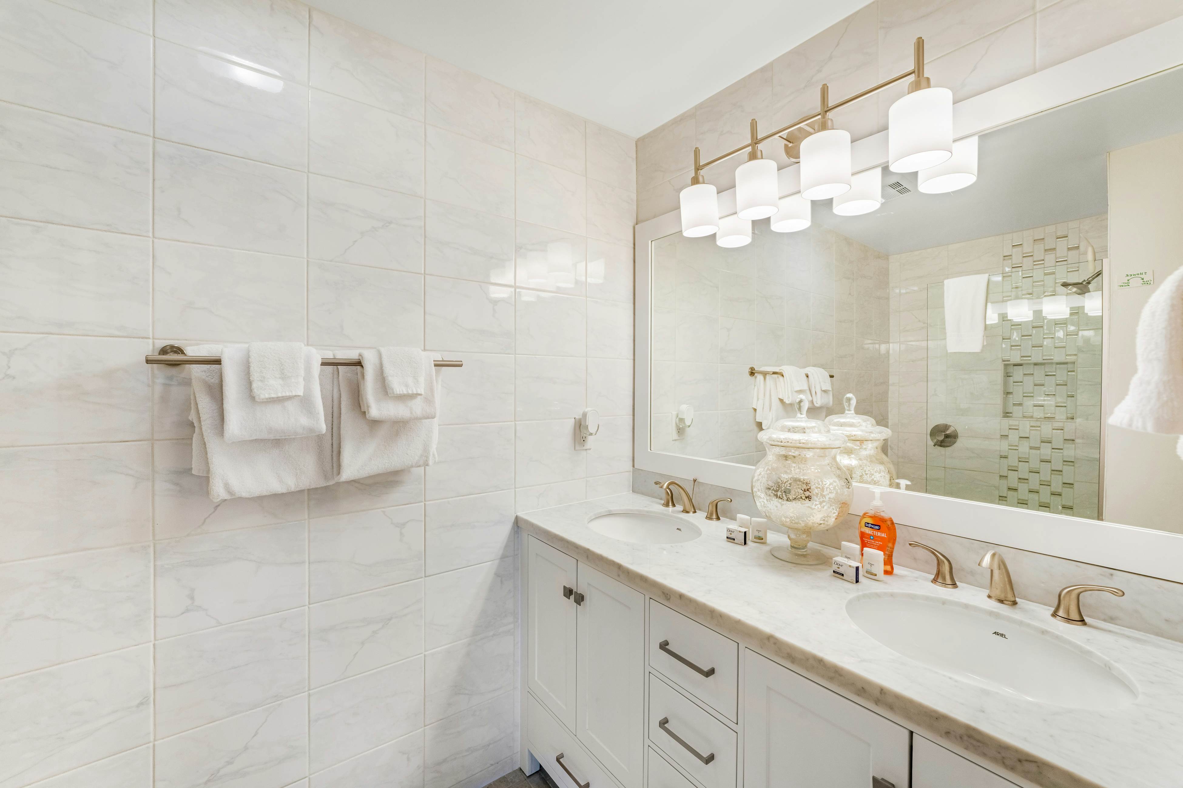 Lazy K on Peaceful Bay - Lake House