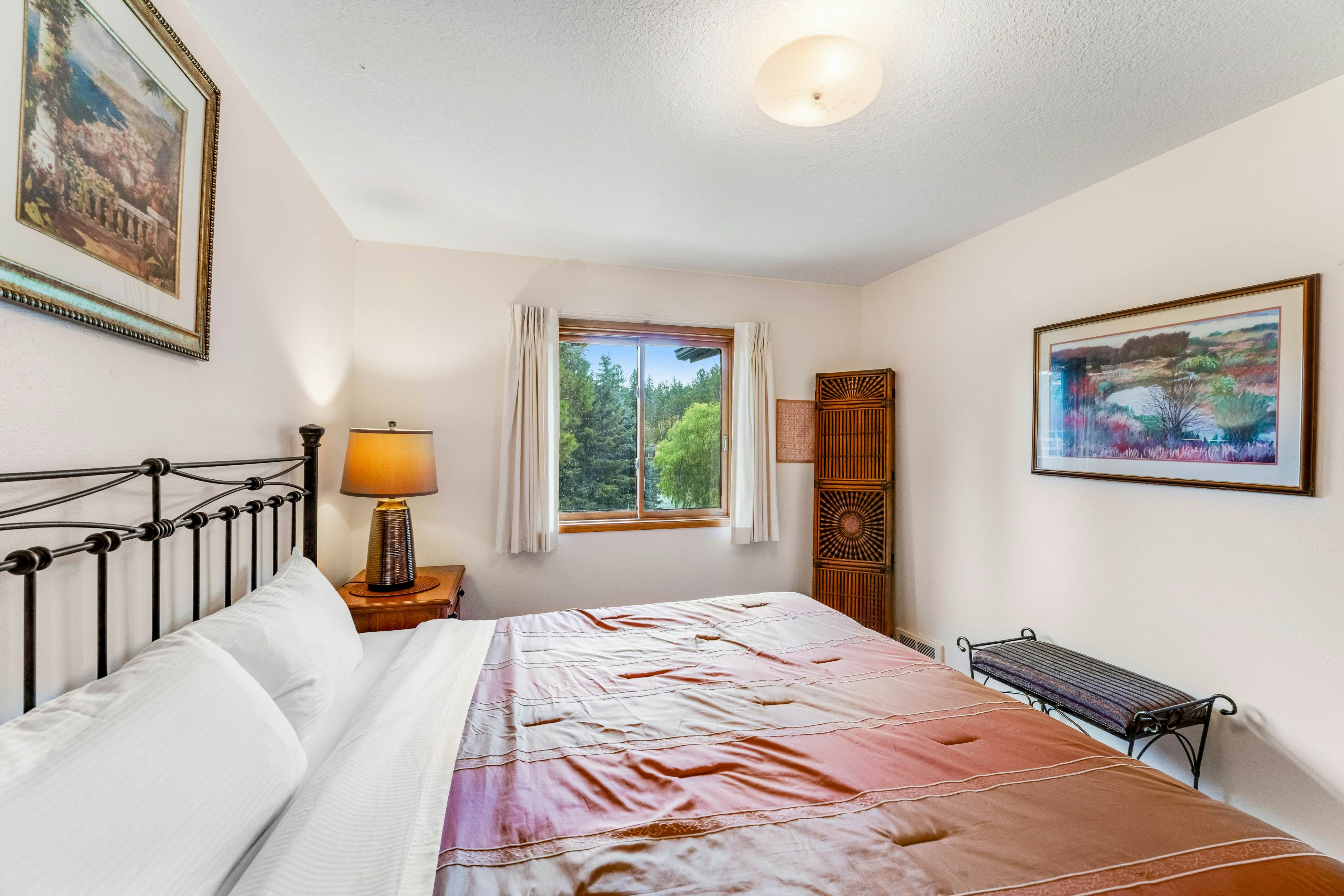 Lazy K on Peaceful Bay - Lake House