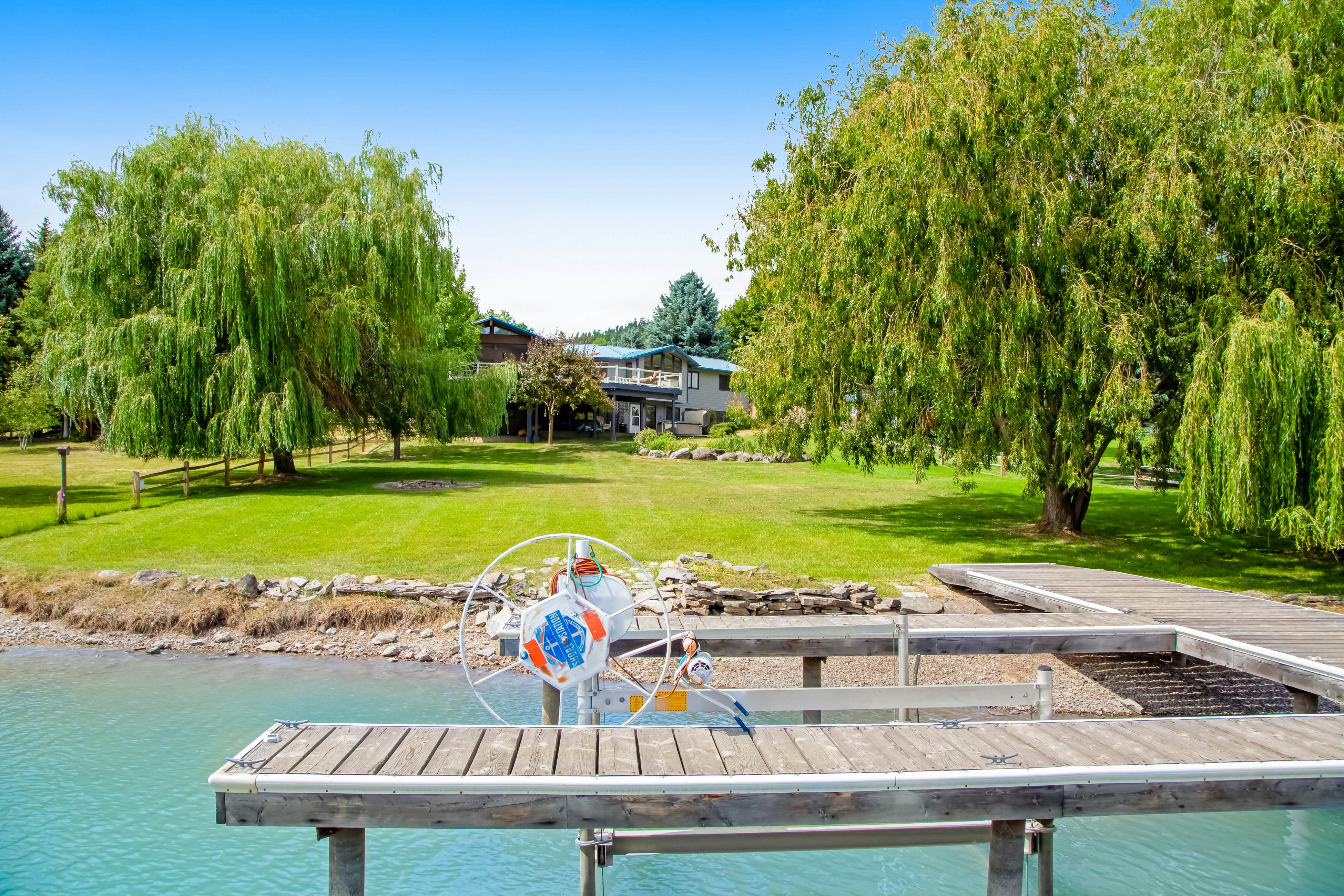 Lazy K on Peaceful Bay - Lake House