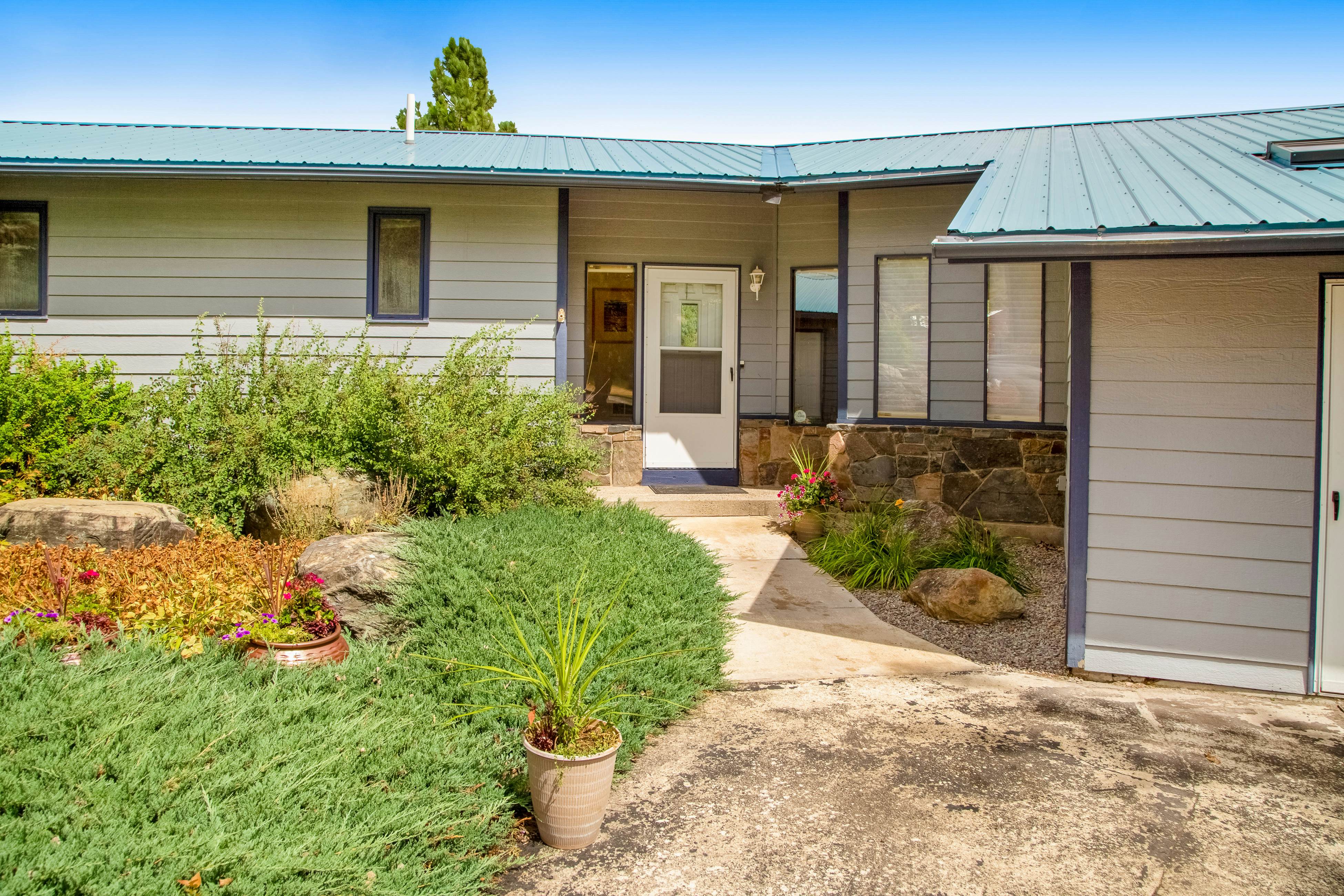 Lazy K on Peaceful Bay - Lake House