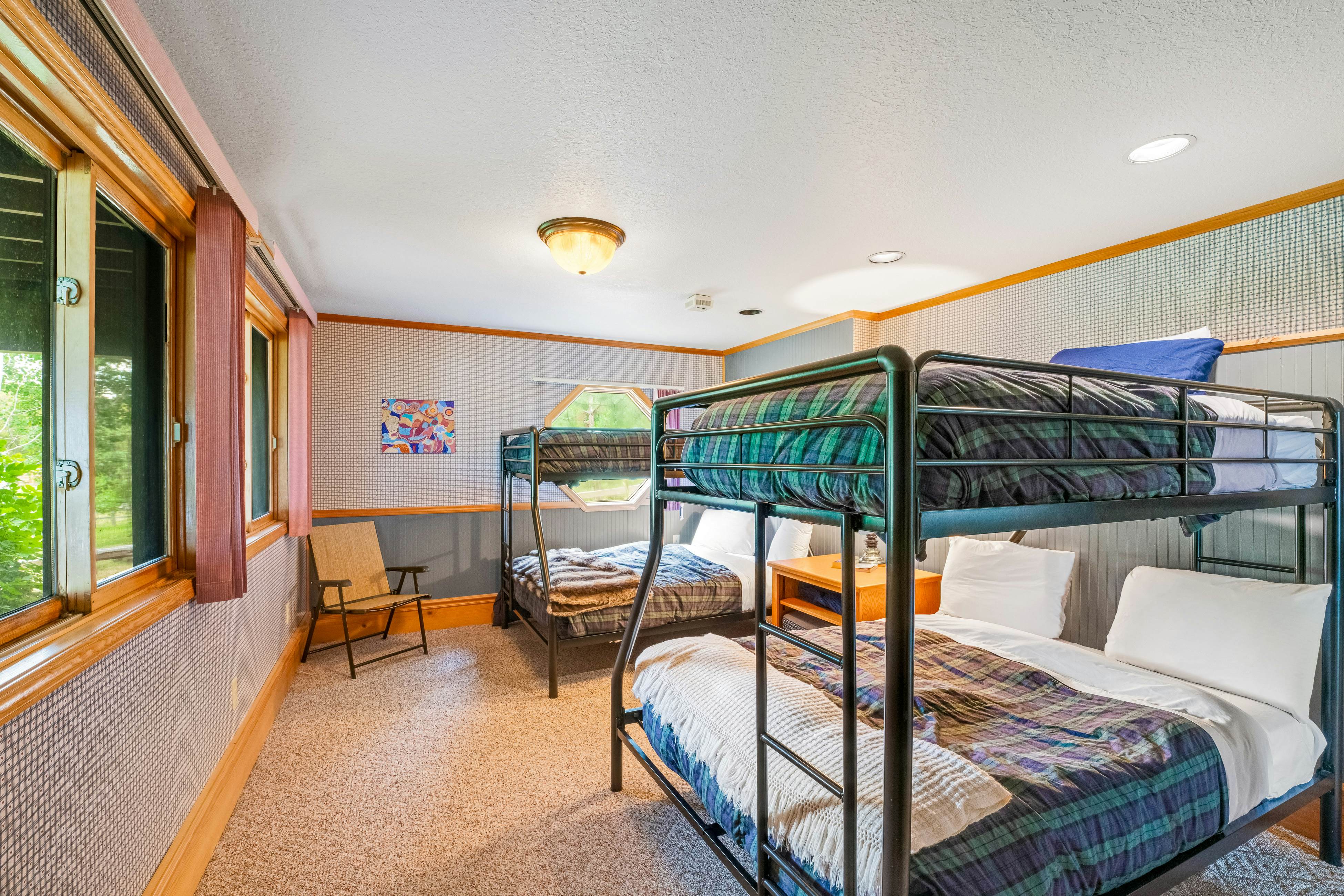 Lazy K on Peaceful Bay - Lake House