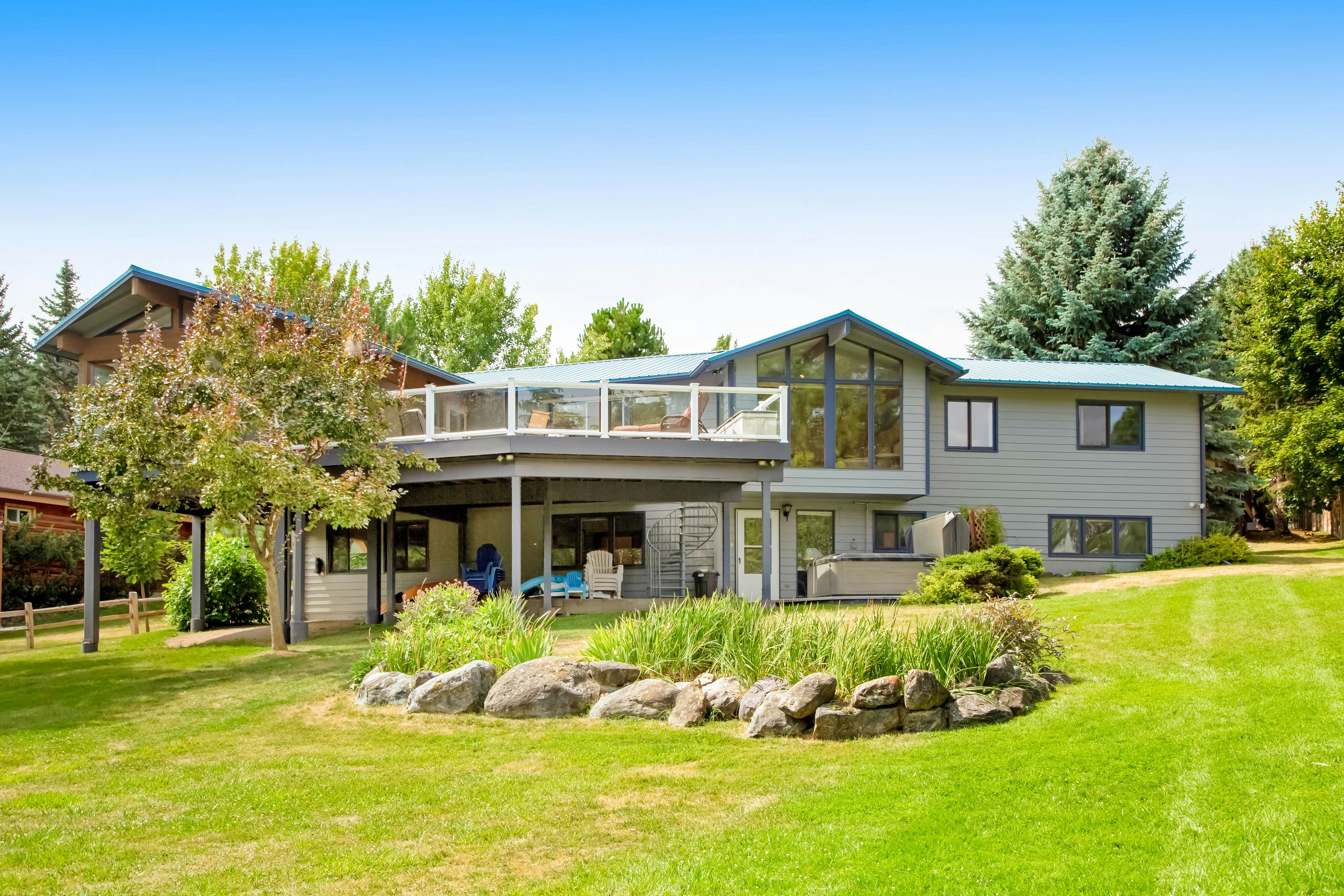 Lazy K on Peaceful Bay - Lake House