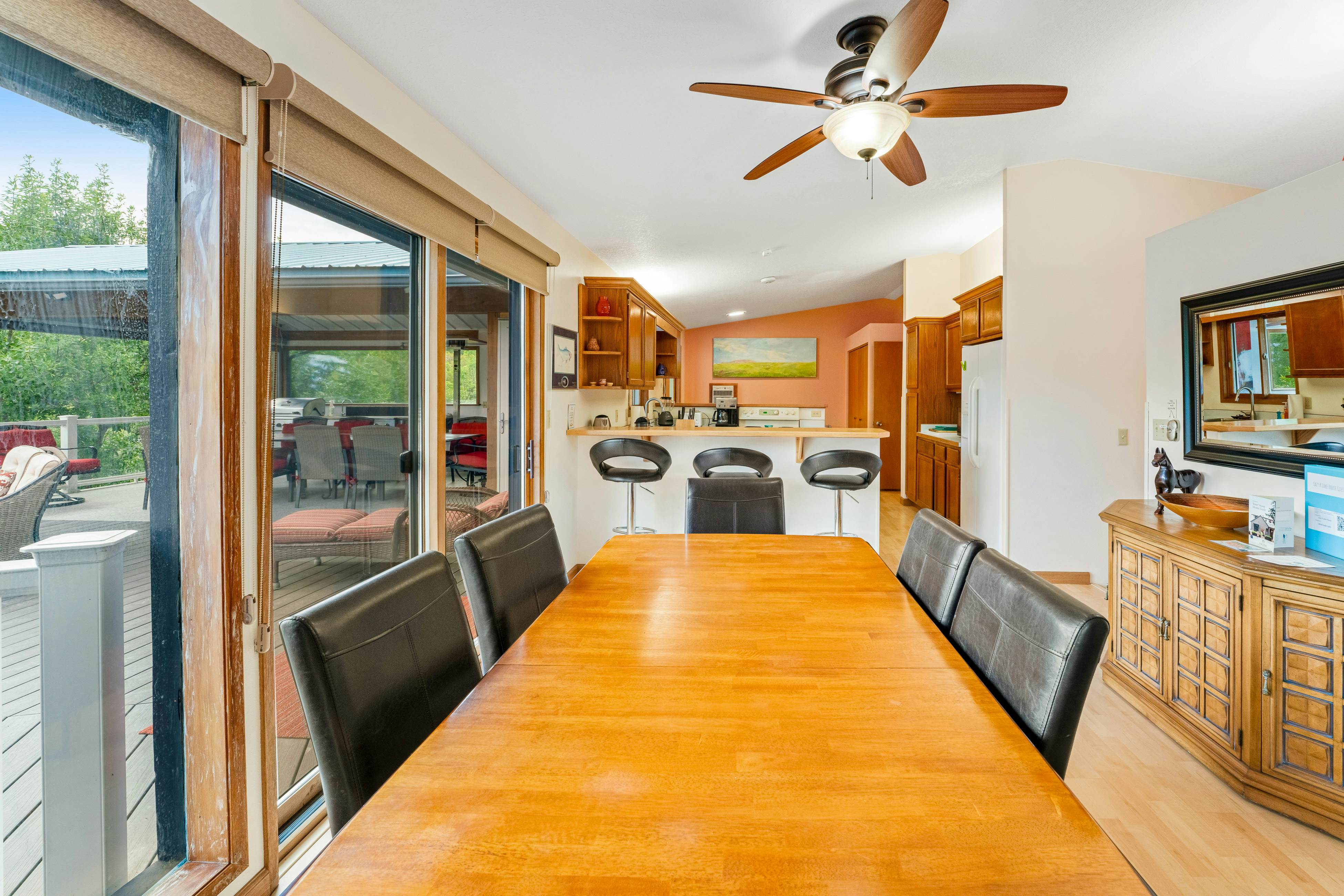 Lazy K on Peaceful Bay - Full Property