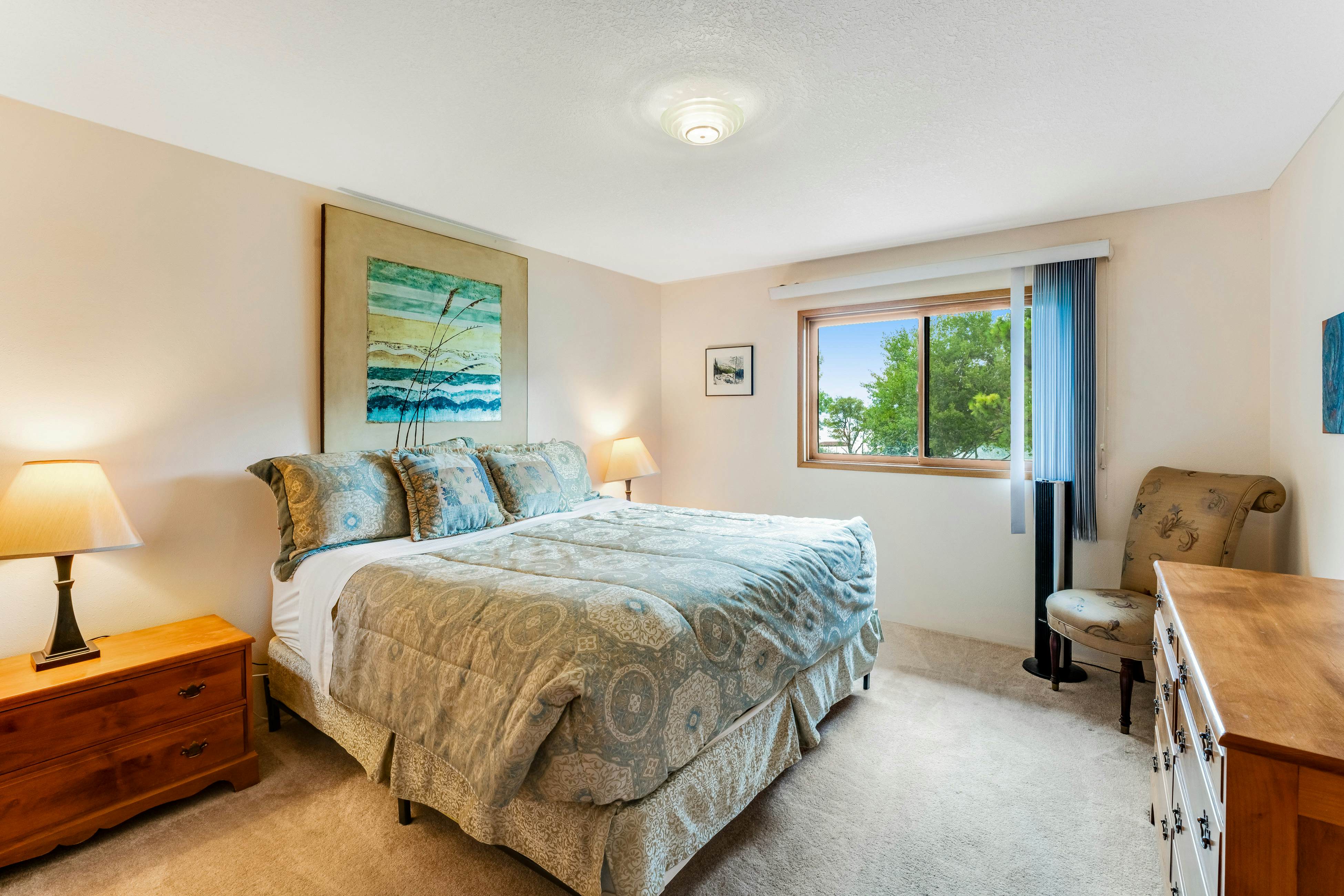 Lazy K on Peaceful Bay - Full Property