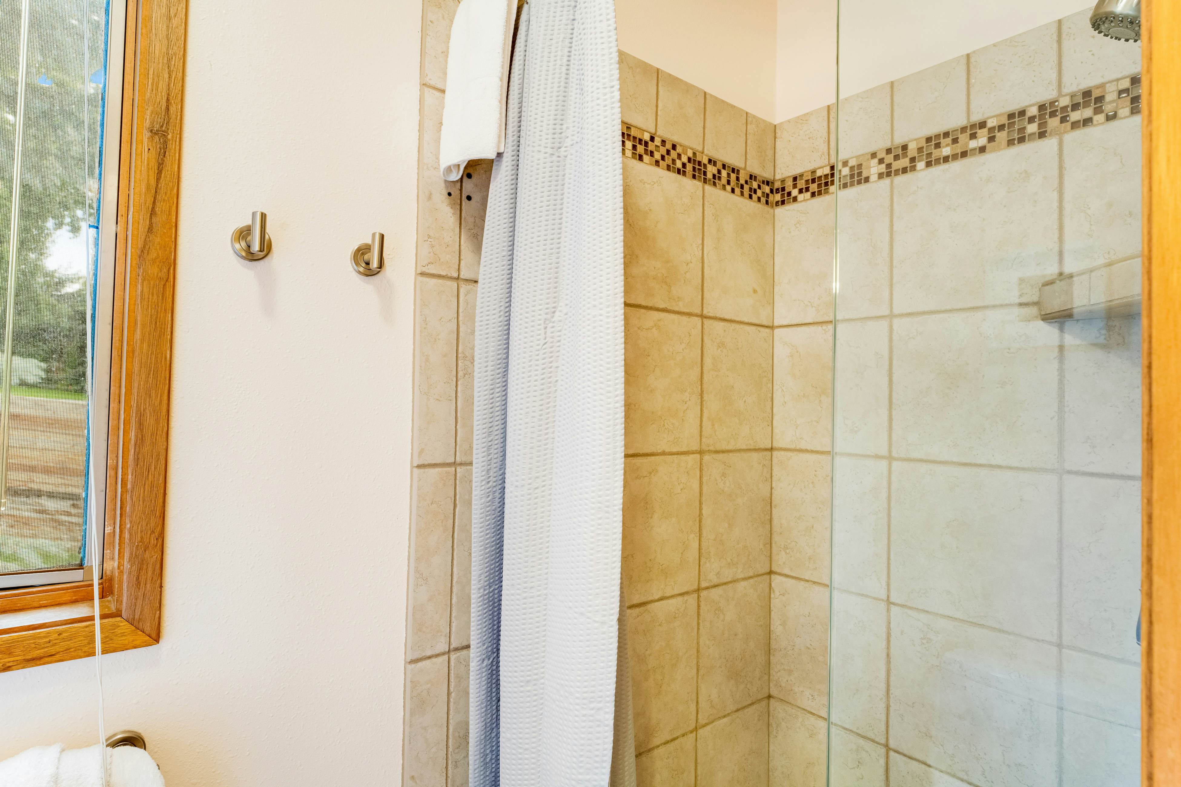 Lazy K on Peaceful Bay - Full Property